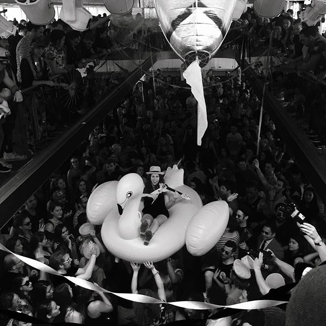 Incredible way to start the morning: a little 6am pre work boat party with #daybreaker Thank you @brimer