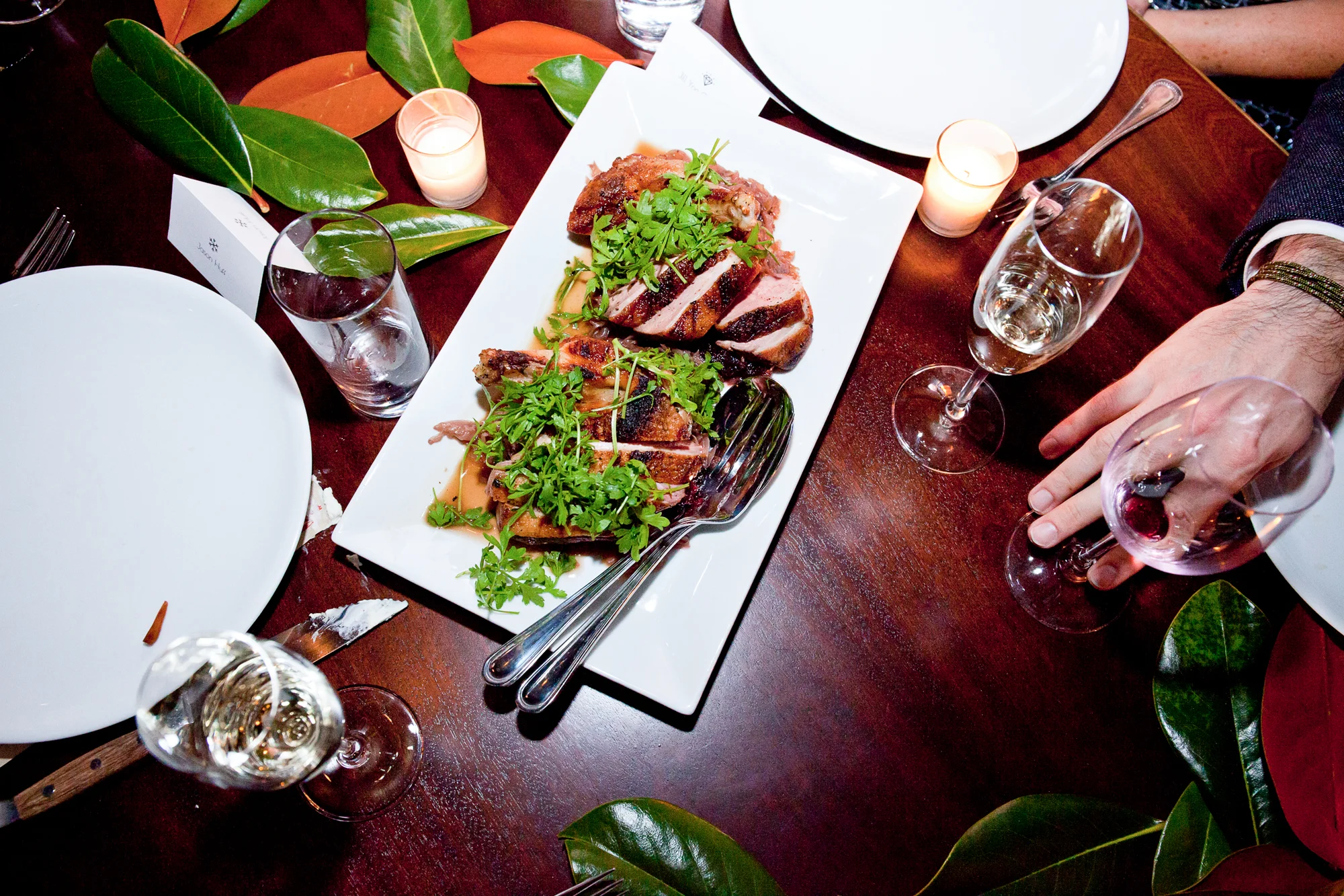014_CarlyGaebe_SteadfastStudio_WeddingPhotography_NewYorkCity_Brooklyn_WytheHotel_Retro_Beef_TableDecor_Dinner.jpg