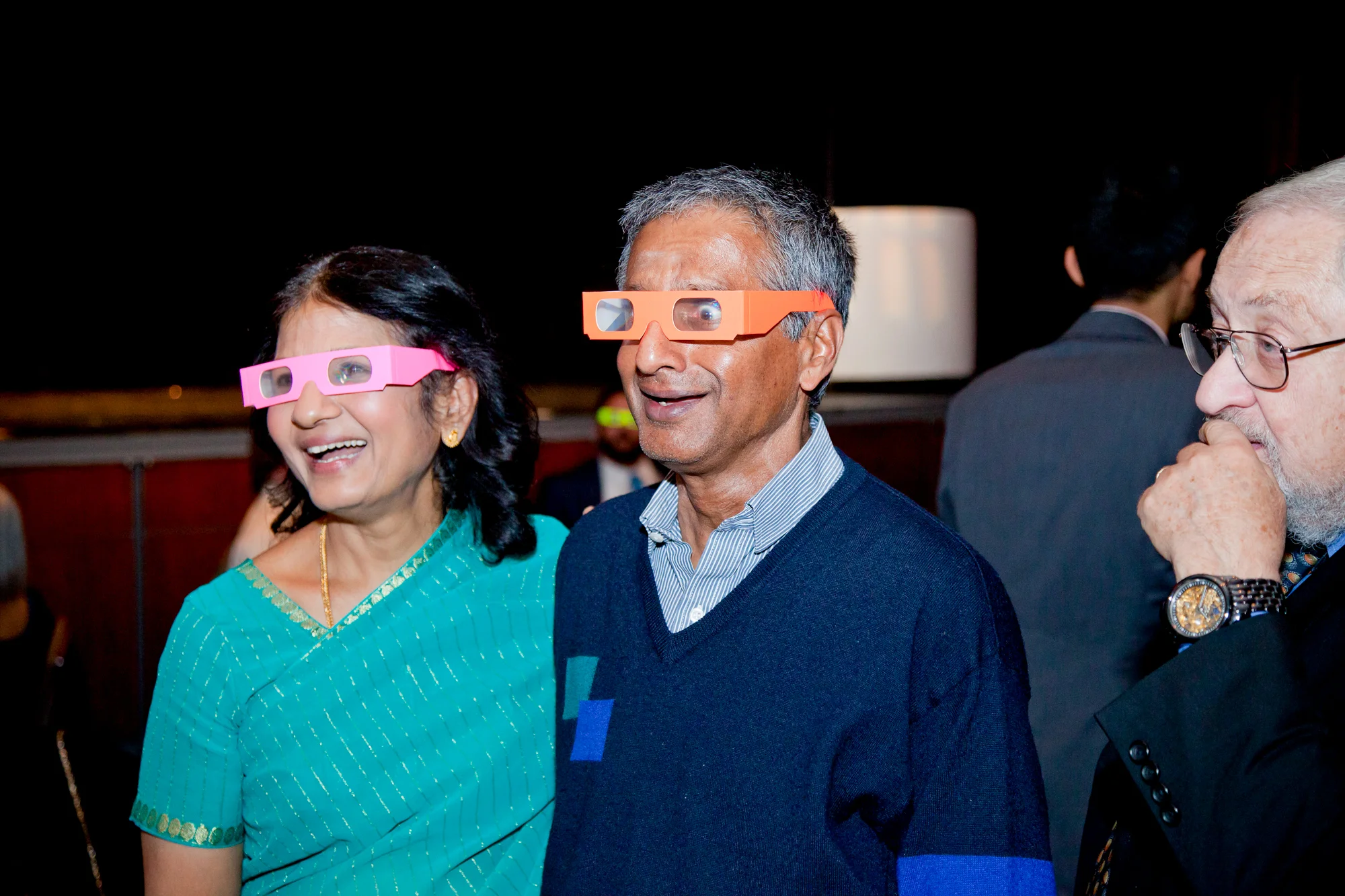 098_CarlyGaebe_SteadfastStudio_WeddingPhotography_NewYorkCity_Queens_FlushingTownHall_Smithsonian_3DGlasses_Reception_Funjpg.jpg