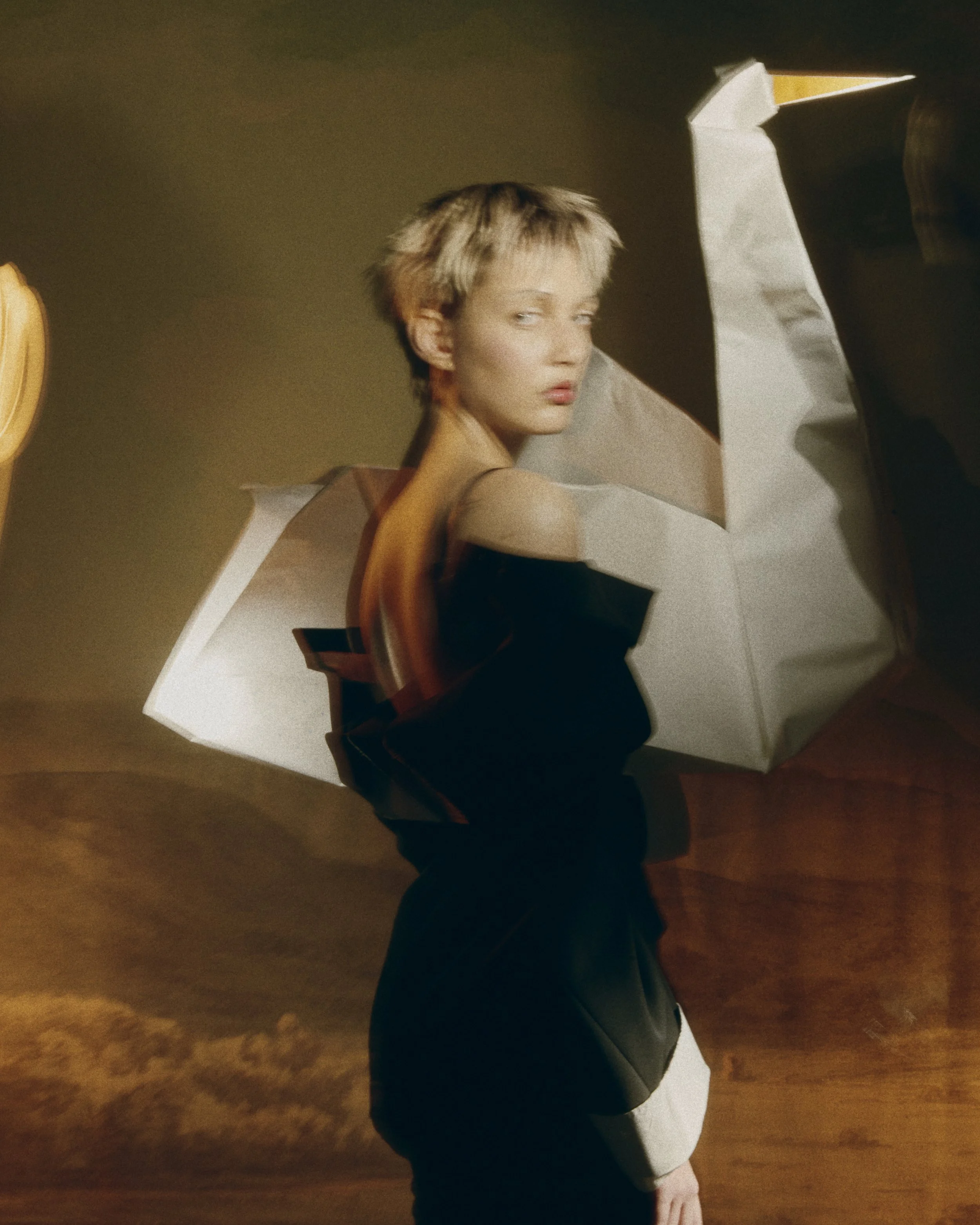 Tarot_Paper_city_2701268238 copia.jpg