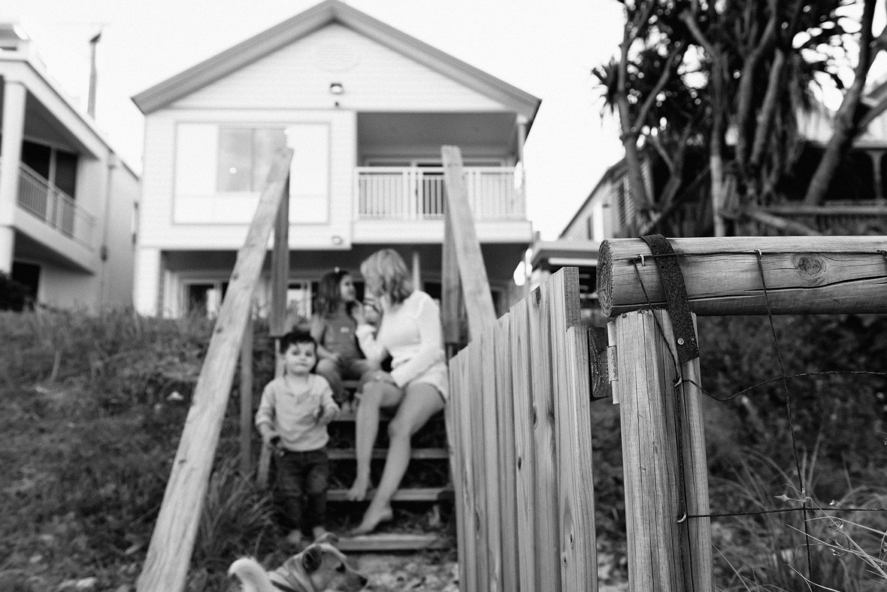 ARLINGTONLANE-PHOTOGRAPHY-FAMILY-PHOTOS-BEACH-HOUSE-WOOLGOOLGA