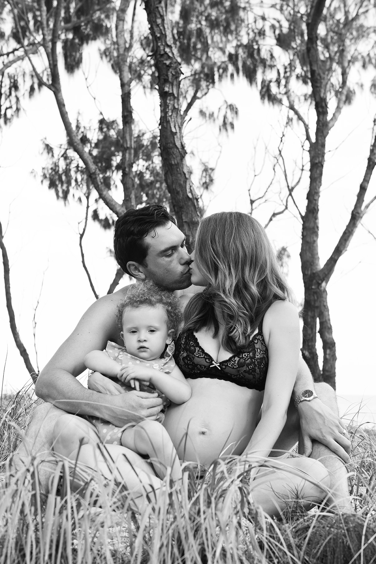 ARLINGTONLANE-PHOTOGRAPHY-PREGNANCY-PHOTOGRAPHER-MATERNITY-PHOTOS-OUTDOORS-SAWTELL