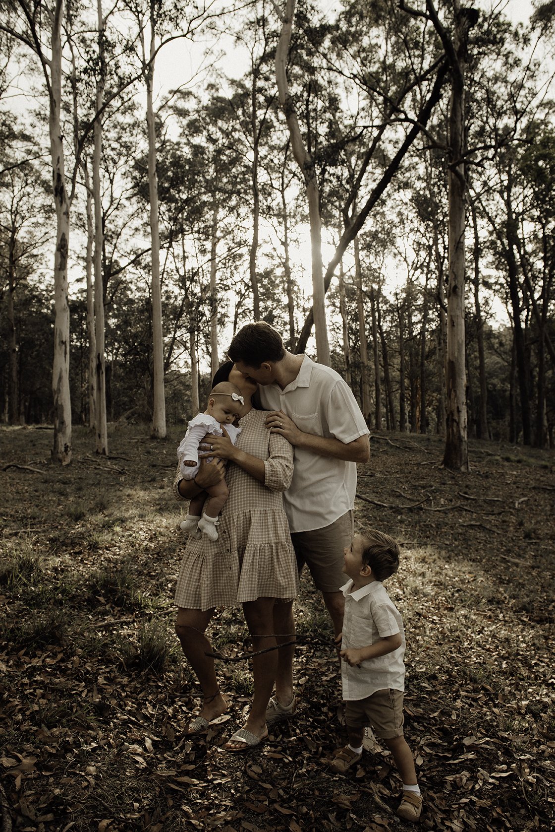ARLINGTONLANE-PHOTOGRAPHY-FAMILY-PHOTOS-COASTAL-OUTDOORS-BUSH-NANA-GLEN