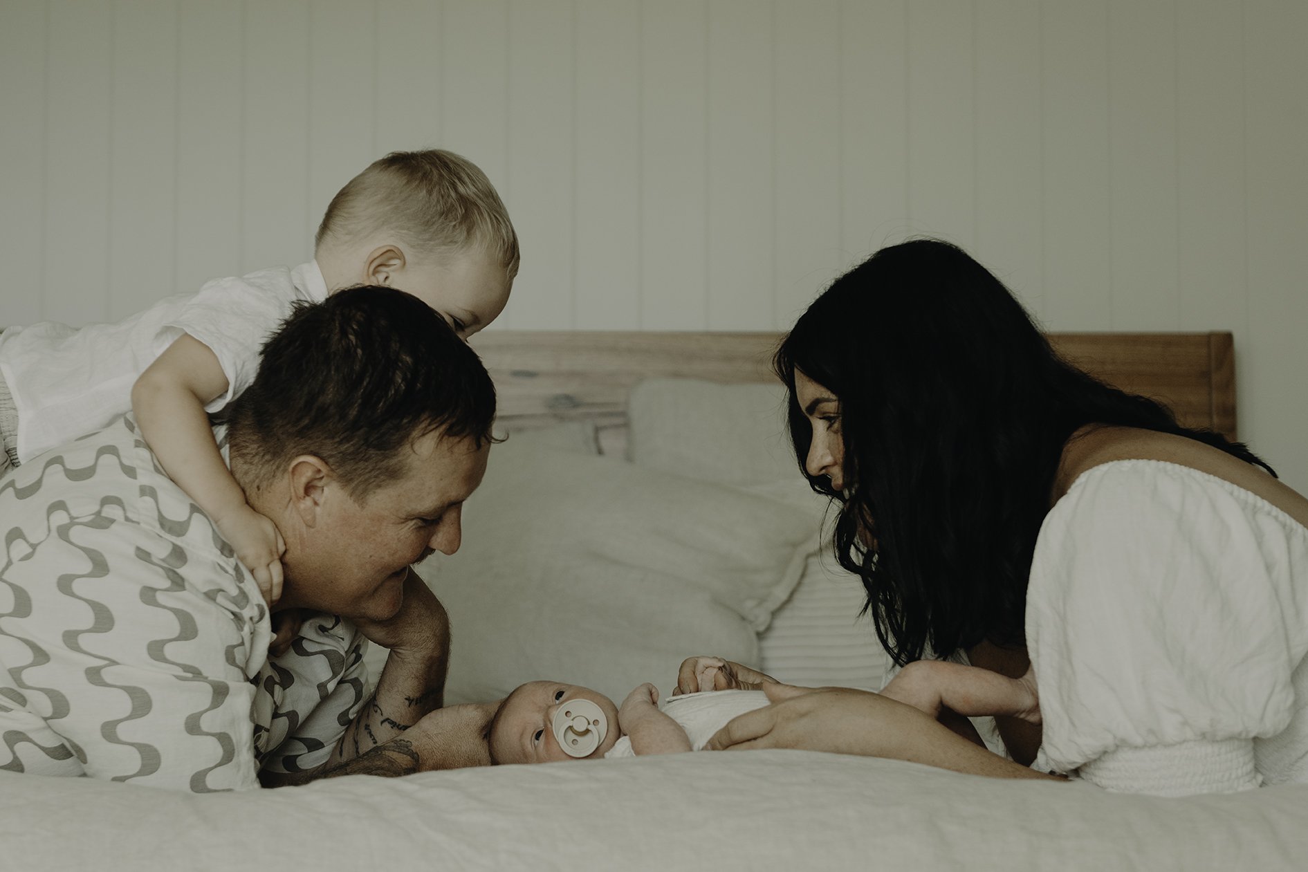 COFFS-HARBOUR-NEWBORN-PHOTOGRAPHER-EMERALD-BEACH.jpg