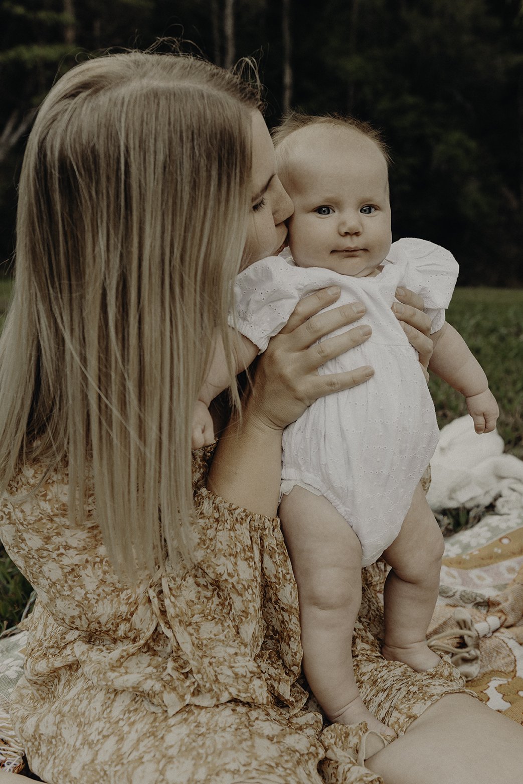 COFFS-HARBOUR-NEWBORN-PHOTOGRAPHER-BELLINGEN.jpg