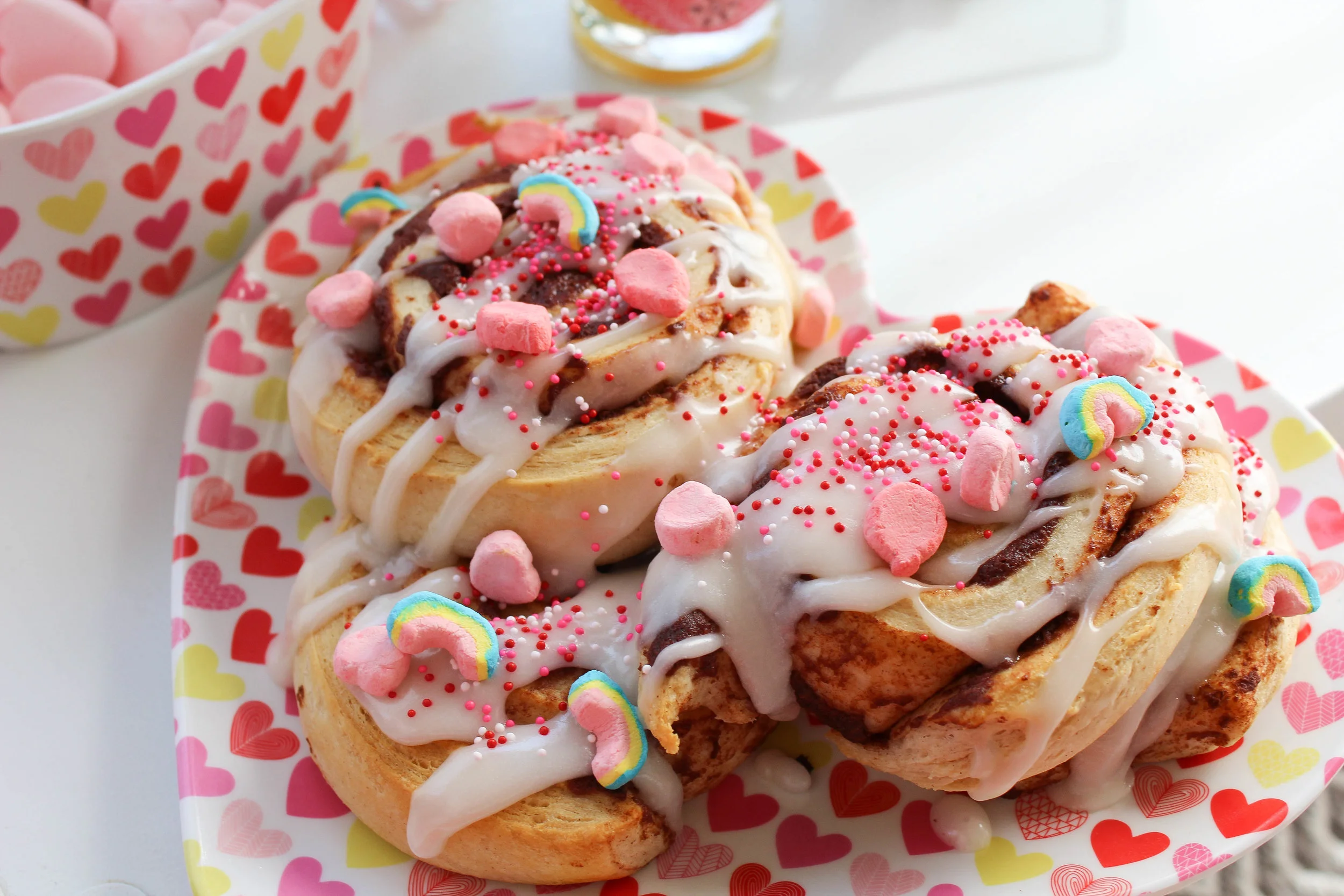 These tasty cinnamon rolls were as yummy as they look! I simply used a ready-to-bake cinnamon roll package and decked it out with some Lucky Charm marsh-mellows and sprinkles.