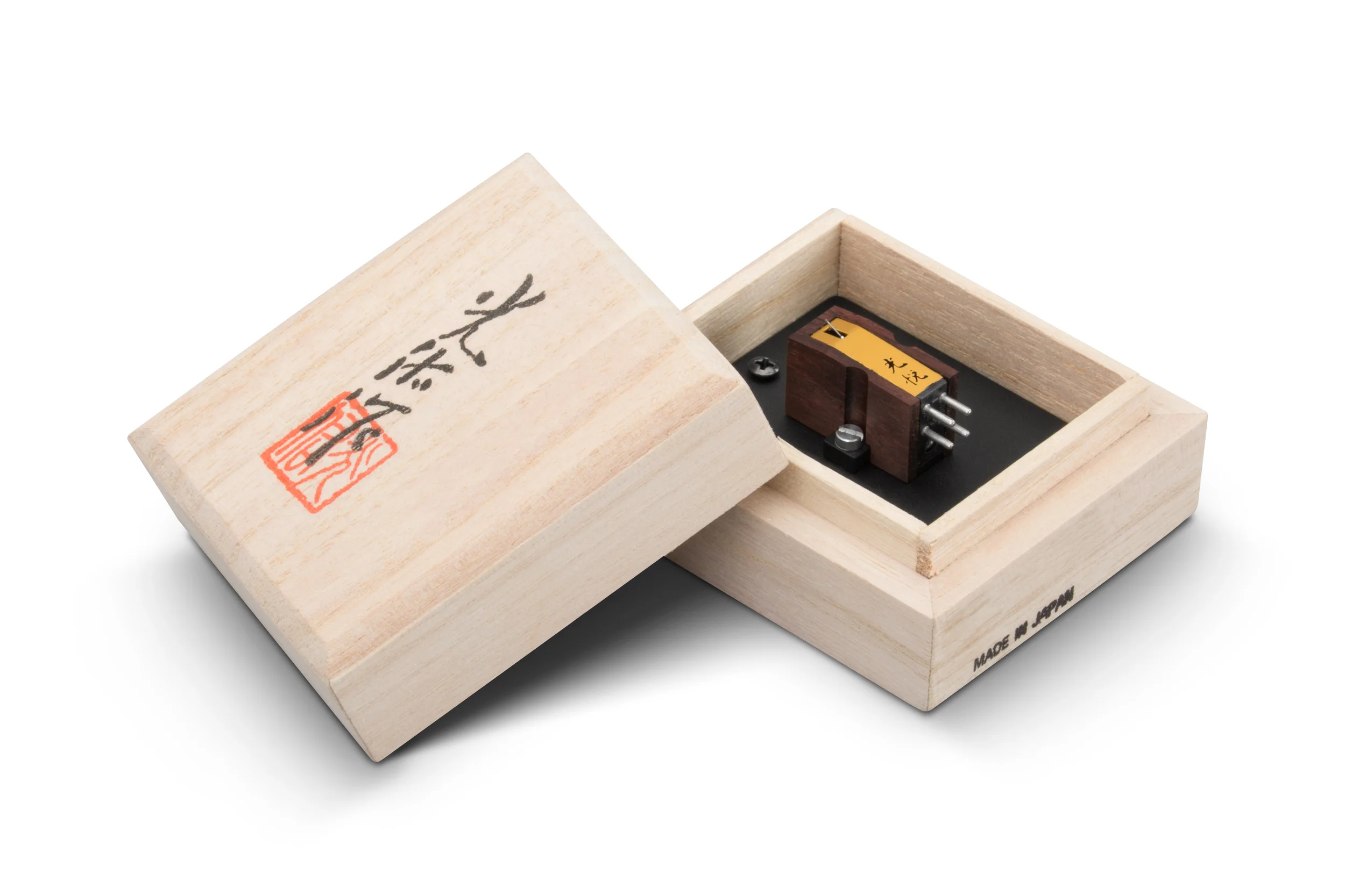 Koetsu_Rosewood_Standard_Box.jpg