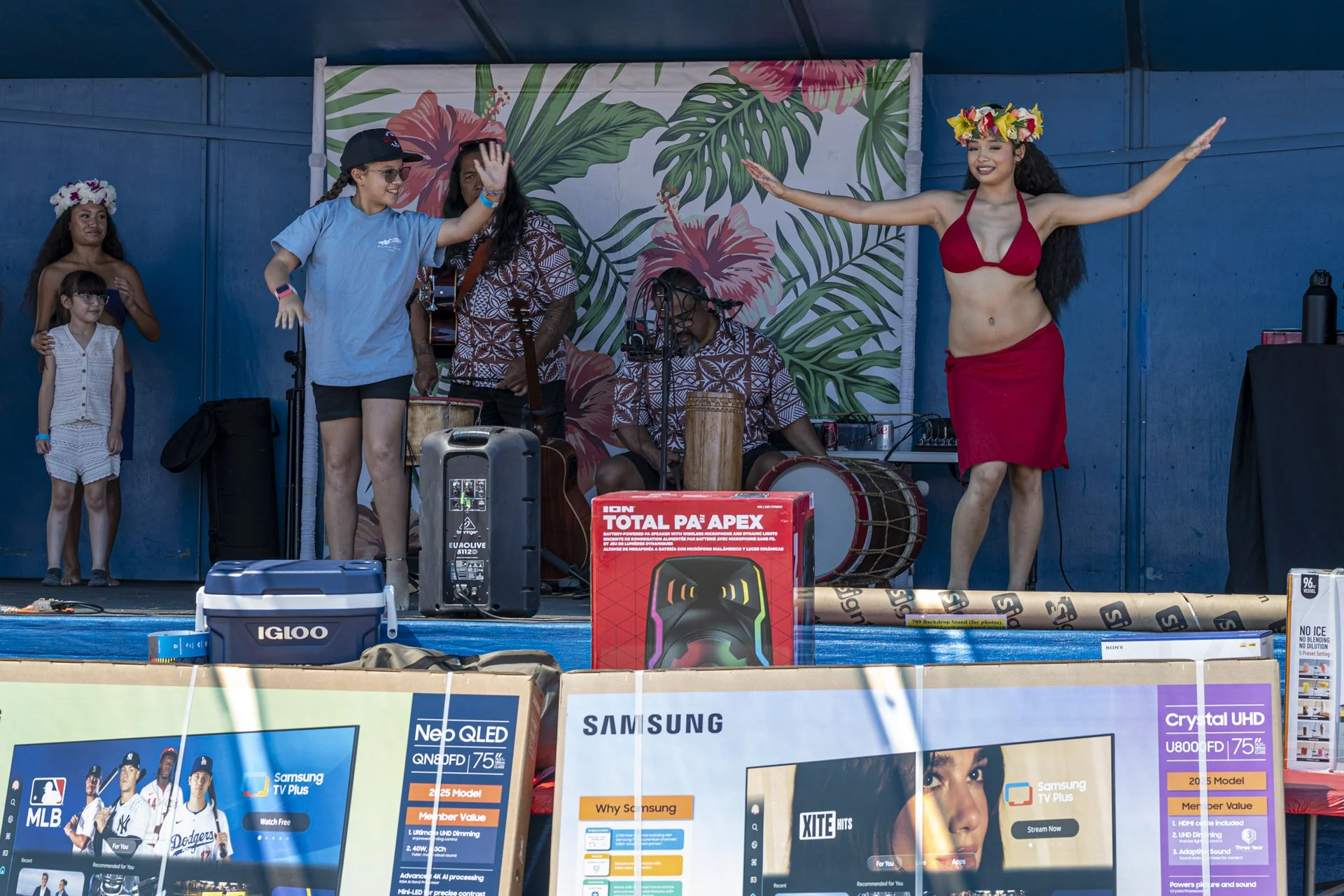 Local709-NewportDunes-090625-Low-Res-200.jpg