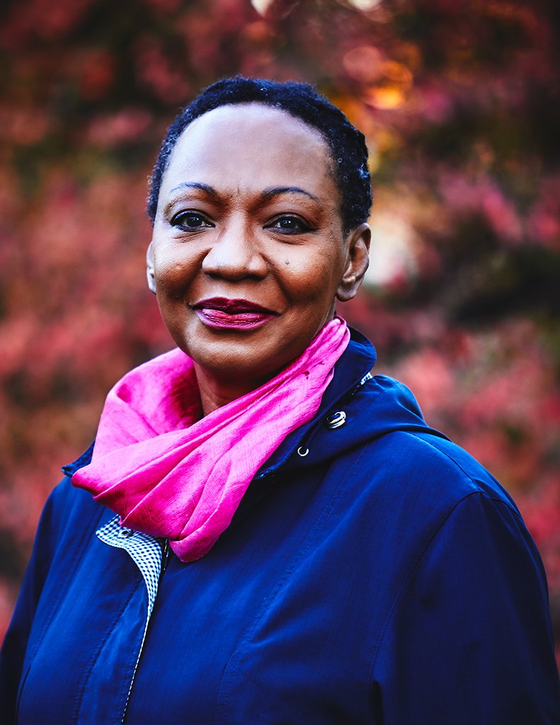 Miss-Claudette-01.jpg