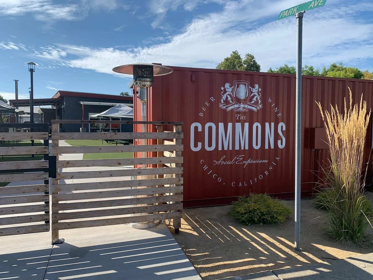 This one was tough. Hot metal and a lot of sharp lines.

Happy to finish this hand painted logo for @thecommonschico. See it big and bold when you&rsquo;re driving down Park Ave in Chico.

I&rsquo;m a firm believer that painting graphics leaves a big