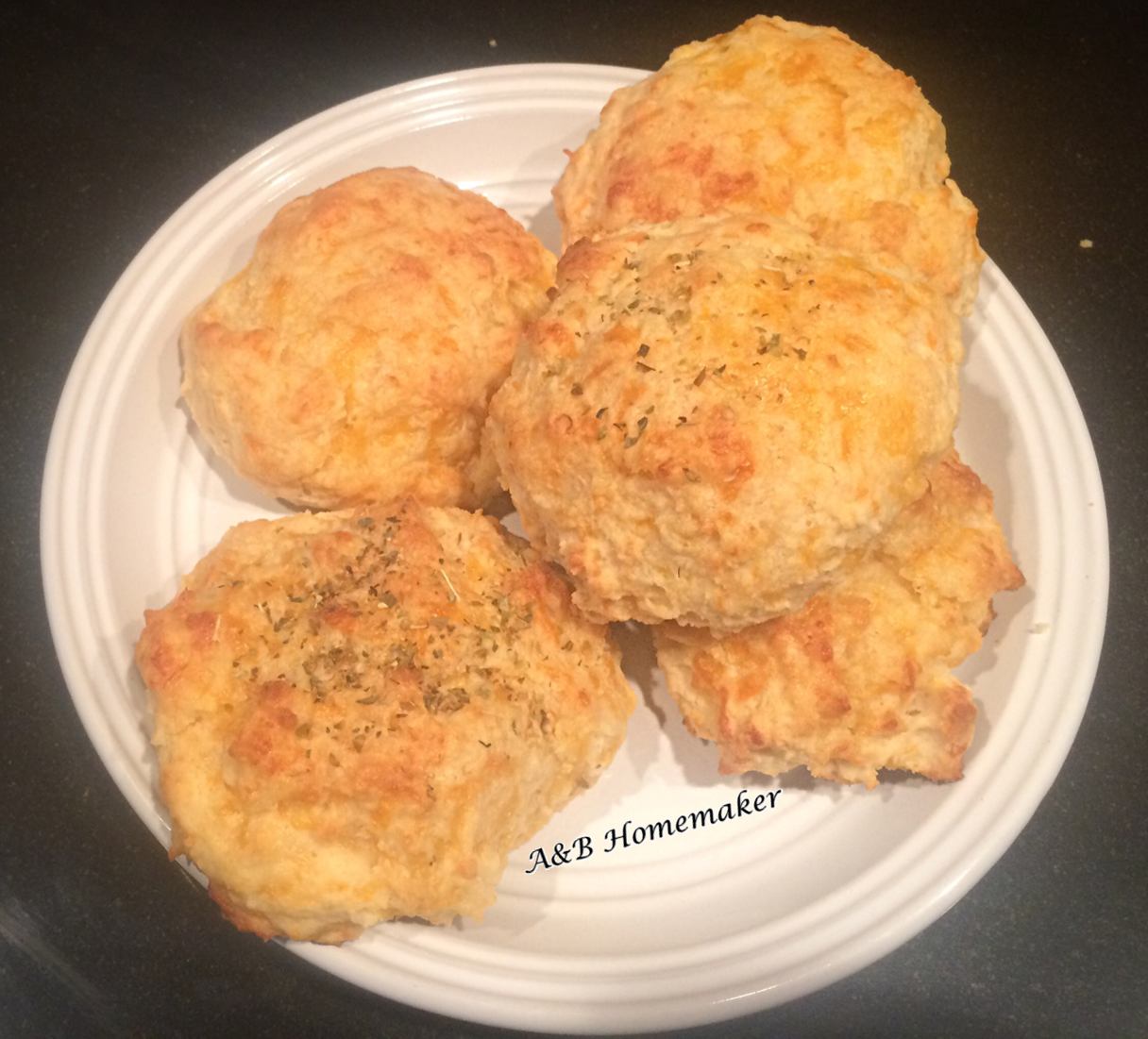 Cheddar Bay Biscuits