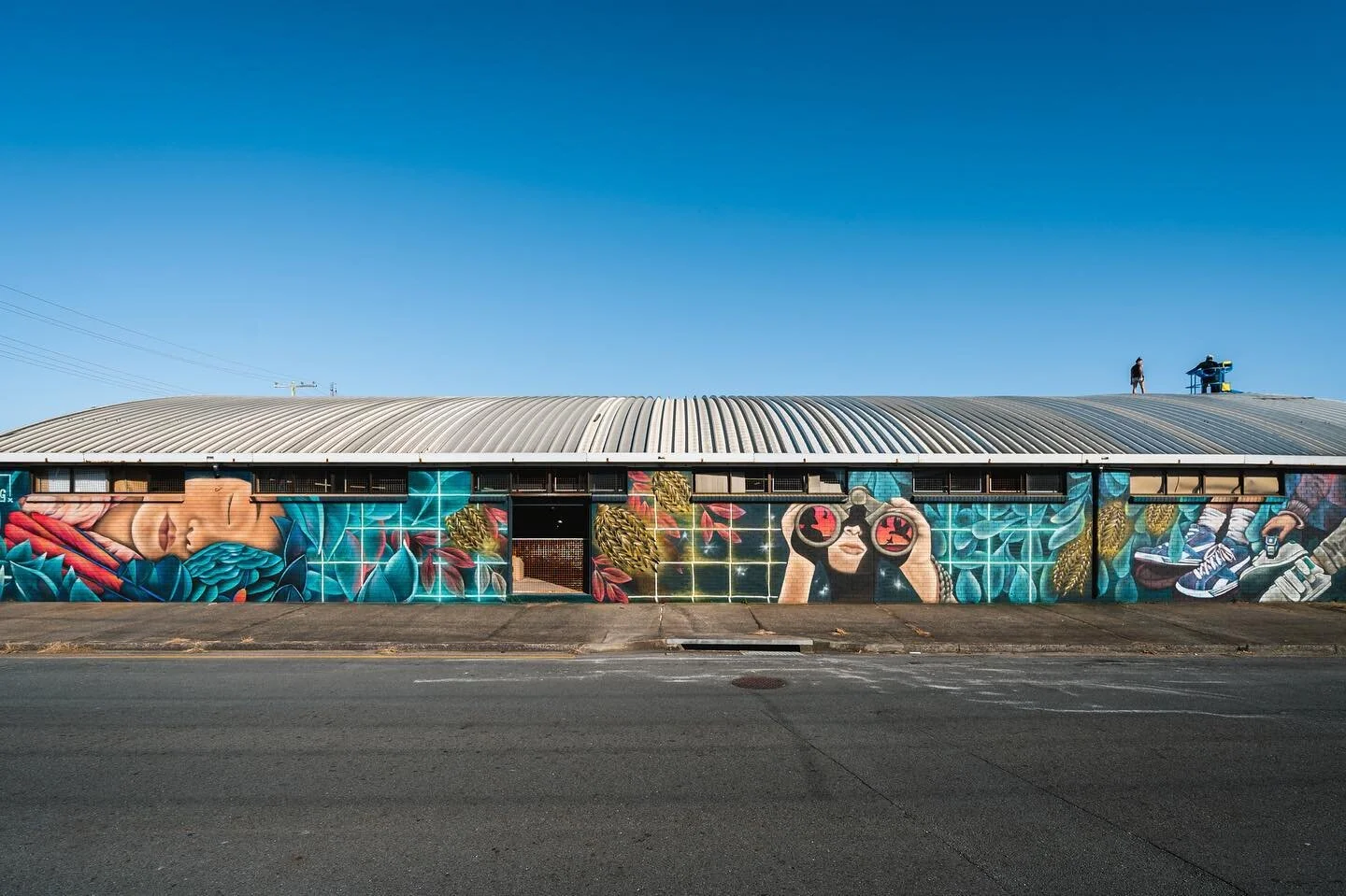 &lsquo;Chasing Nights&rsquo;
Final wall for @surfacefestival ✨ 

For scale you can see a human spec of @nomad_artista standing on the top right! Thanks for the 📸 @nathanprostamo @redstockholm 🤍 Always hard to capture all the details on long walls i