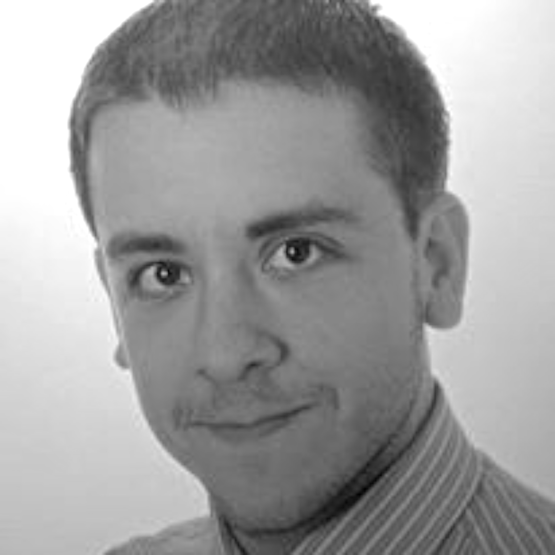 Matthew Warner Based near Windsor, England, Matthew Warner is an enthusiast for innovative, cutting edge technologies. He is a B.Eng. graduate in engineering with honors from the University of Warwick. Matthew is a member of Mensa.
