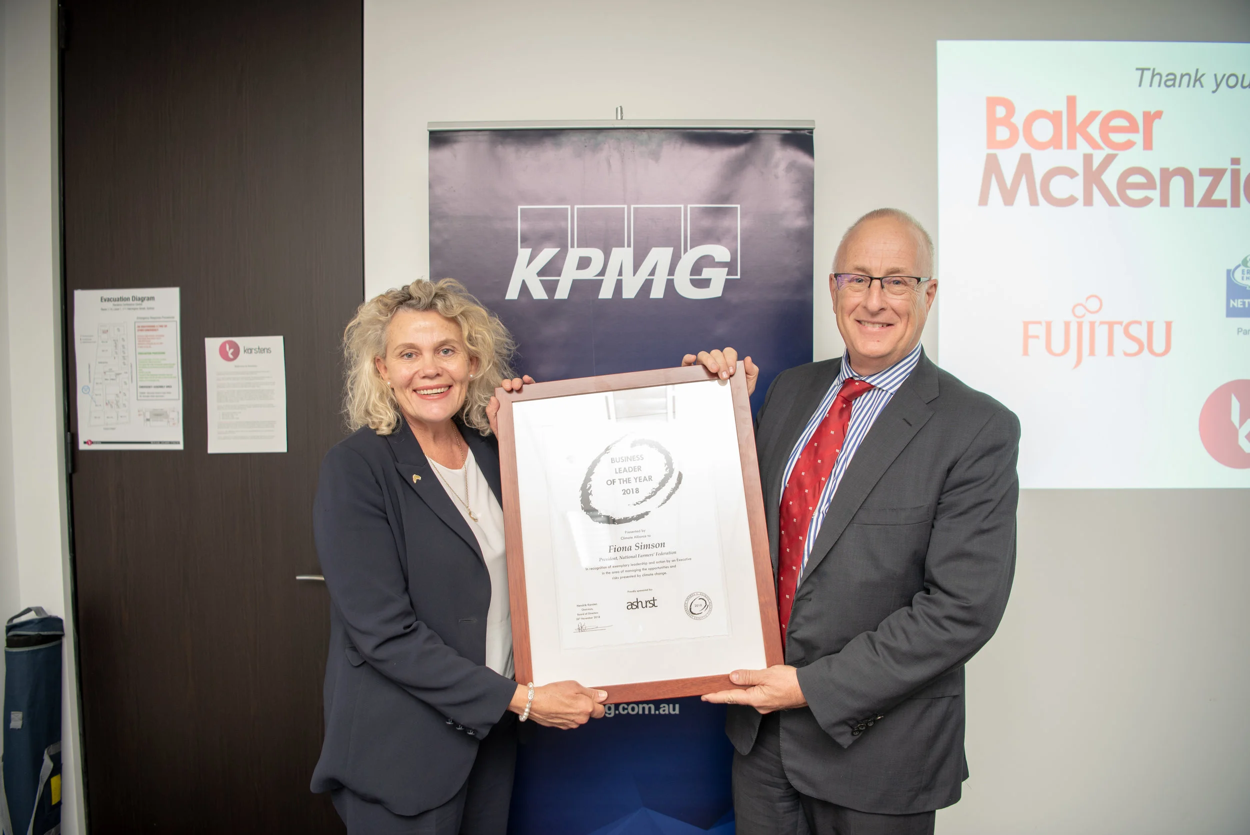  Business Leader of the Year 2018 - Fiona Simson, President of National Farmers’ Federation, with Rob Jamieson, National Practice Head, Environment at Ashurst, sponsor of the award. 