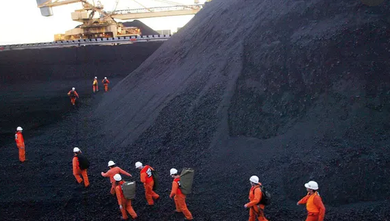 Australia is third largest exporter of fossil fuels behind Russia and Saudi Arabia | The Guardian