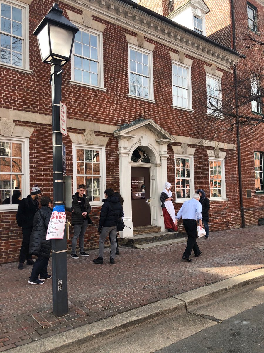 Gadsby's Tavern Free on Parade Day.jpg