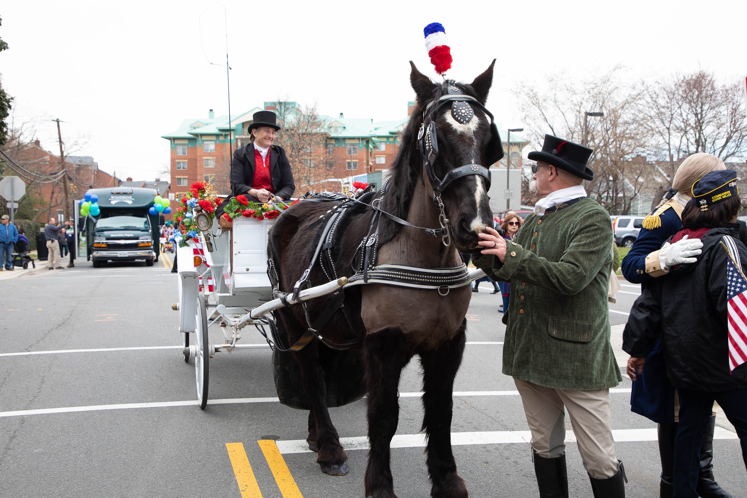 GWBCC-137 Carriage with Driver and escort.jpg