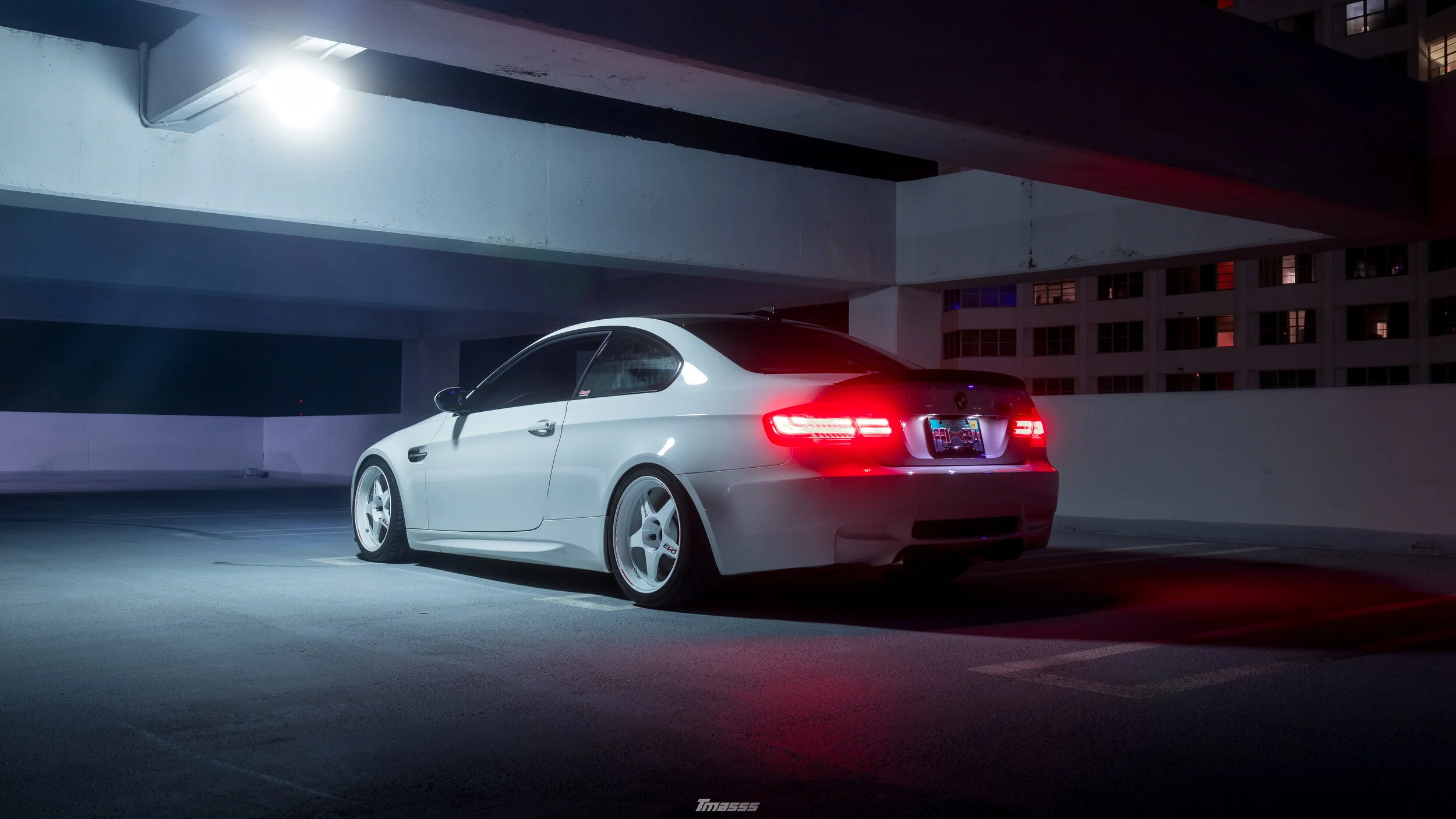Jgrace E92 - Night Miami Set 2021 16x9-3072.JPG