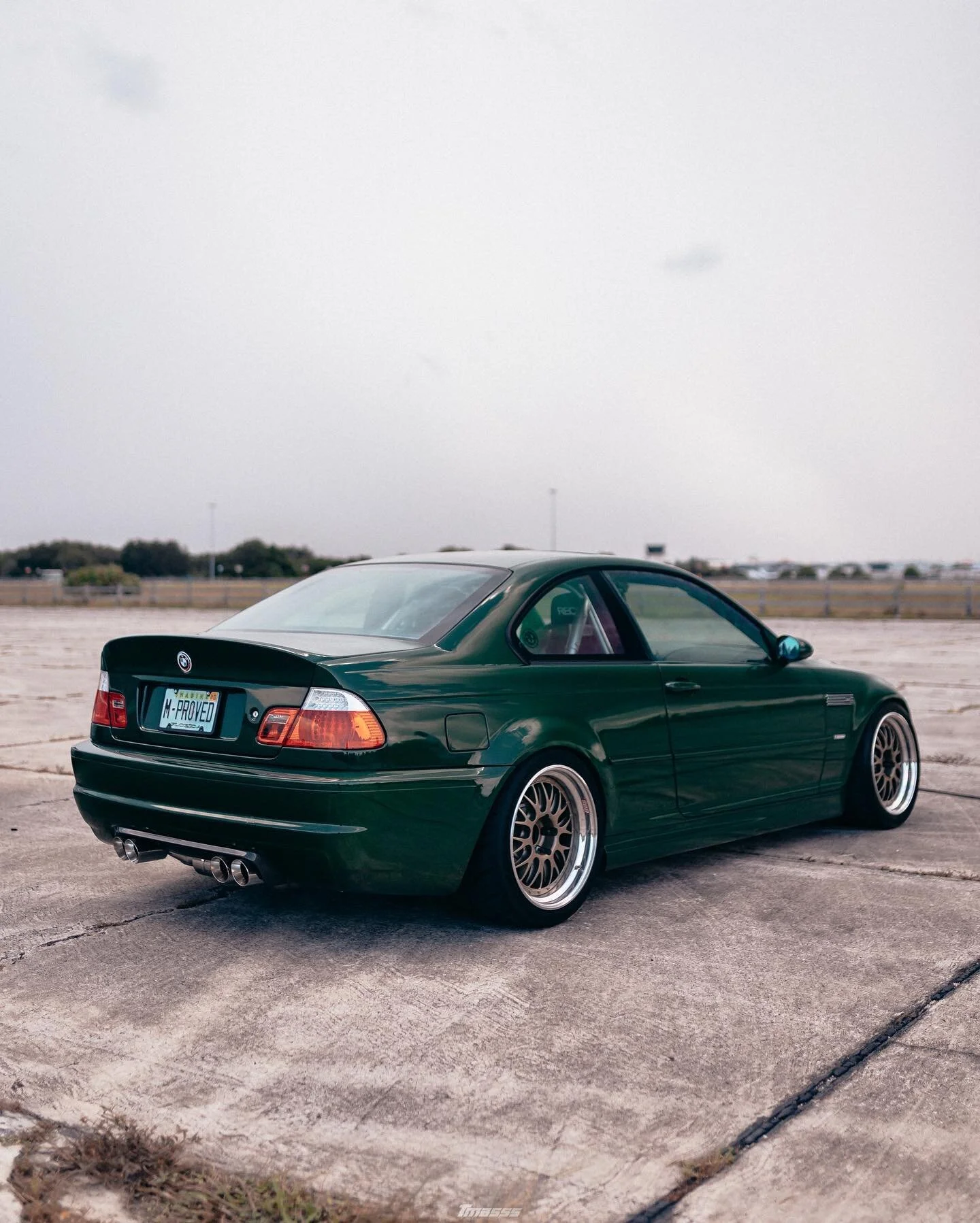 British Racing Green on @s54_power E46 😍 @inozetek @ultimateklasse @bmw 
#tmasssphoto
#bmwm 
#bmwe46m3 
#E46M3 
#BBS
#E88 
#bbse88