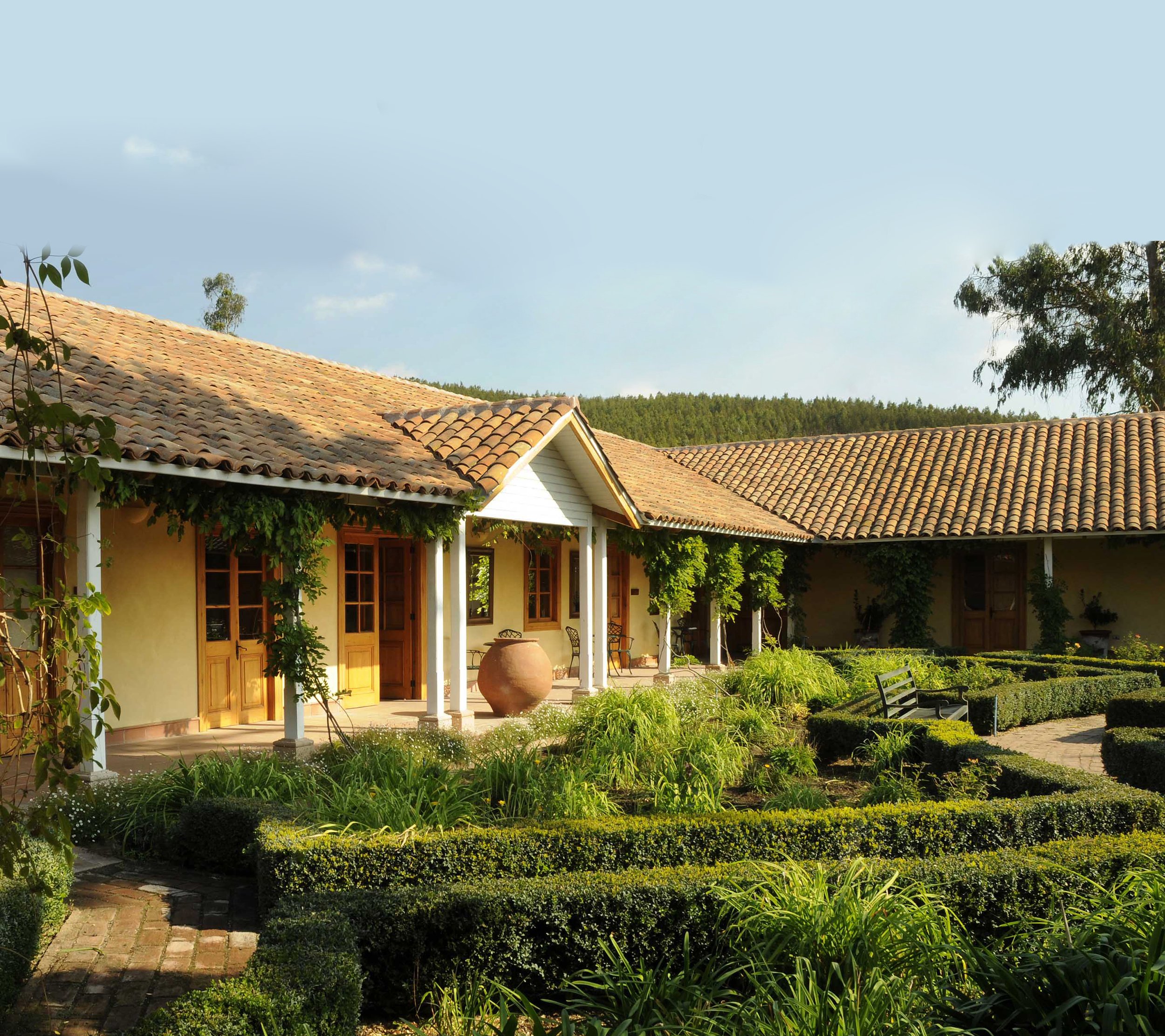 La Casona lateral  2.jpg