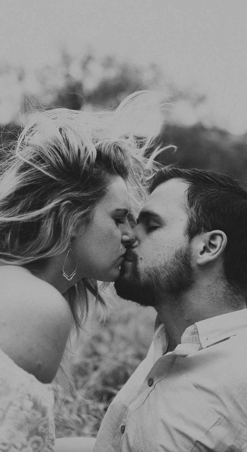 Wisconsin-Engagement-Photographer-15.jpg