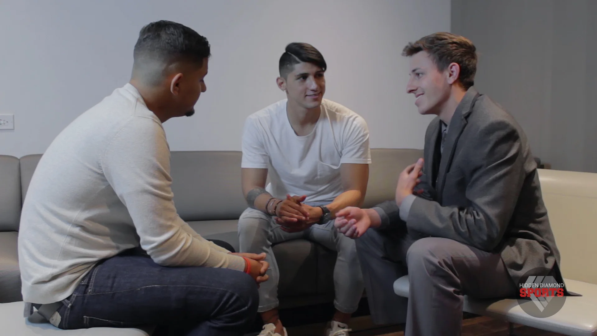 Alan Pulido Interview | 2017 June