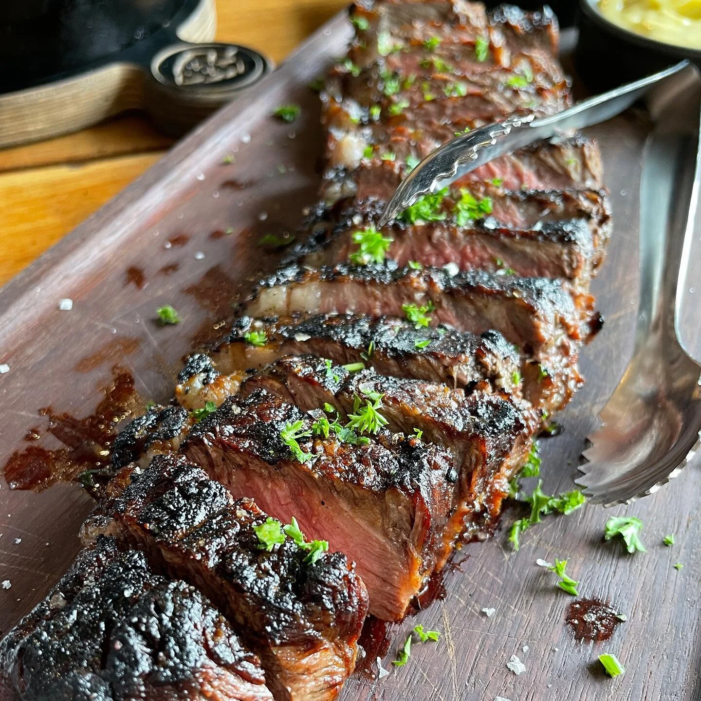 Whether you&rsquo;re going to #getonthebeers or just wanting a bloody good feast, @wildhopbeer never disappoints 🍺🥩🍽

FYI it&rsquo;d probably be a good idea to book a table before you arrive 😅