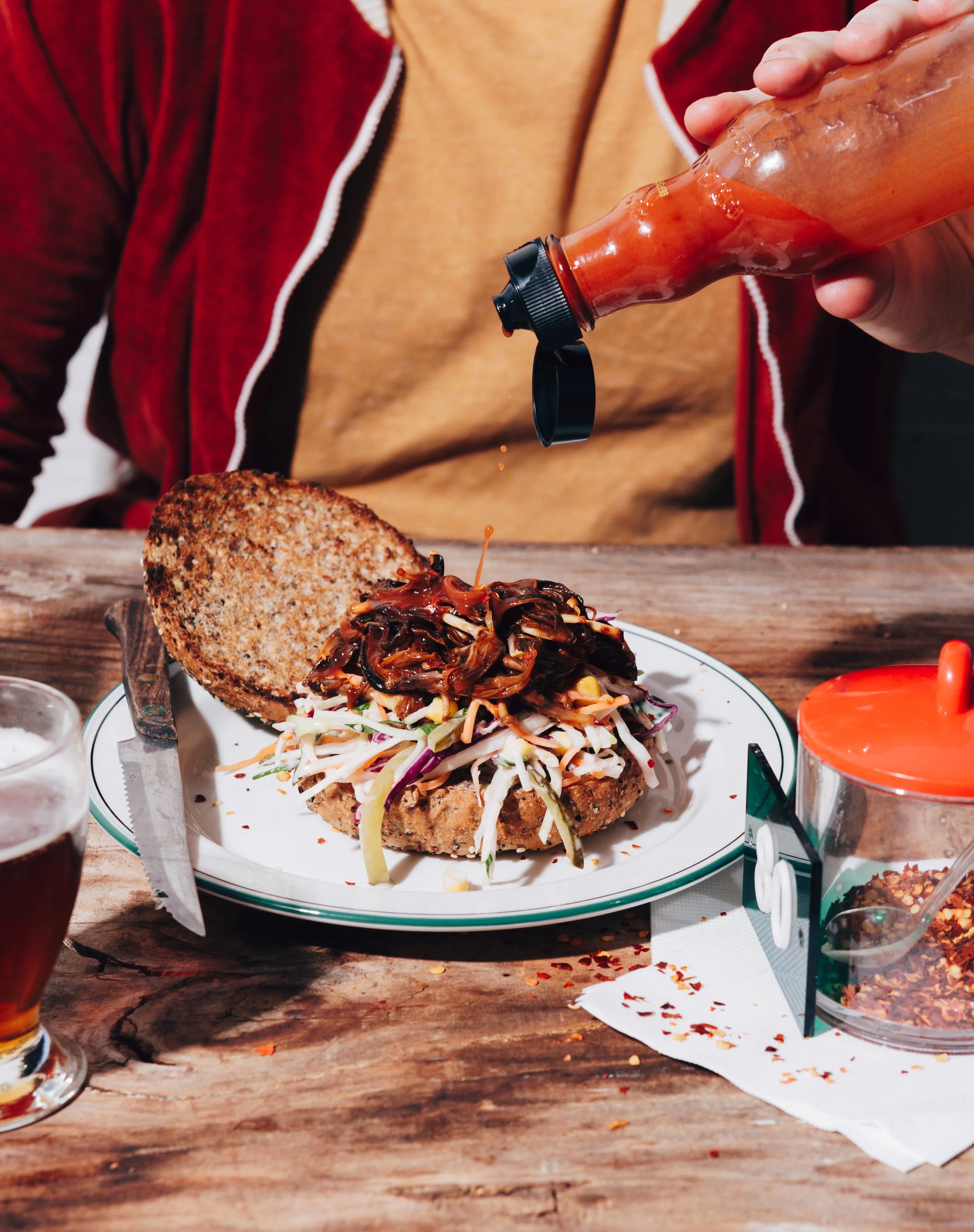 TVB_burgers_pulledporkburger_hero-8466.jpg