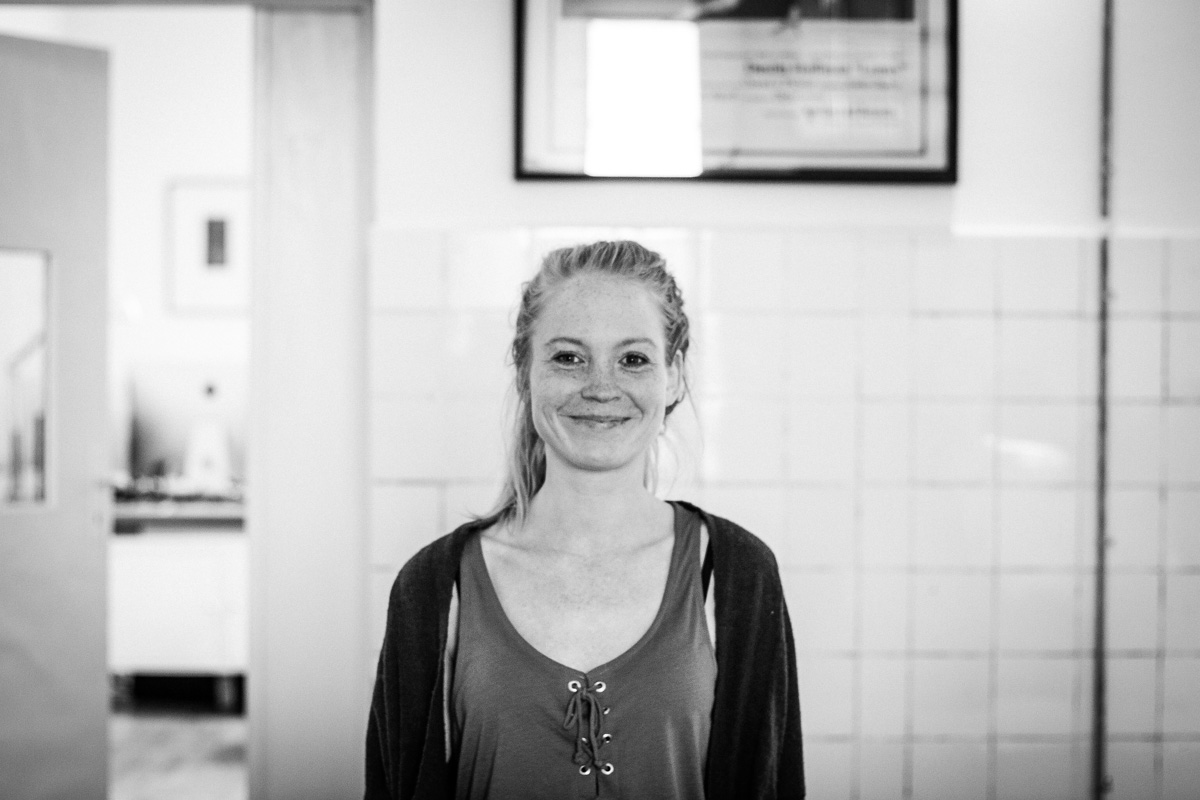 SOFIE HUSUM JOHANNESEN PROJECT MANAGER Sofie joined Elk Film after completing her MA in Visual Anthropology from Aarhus University in 2016. During her studies she specialized in experimental hybrid documentaries and working with participatory and collaborative filmic strategies. Sofie is project manager of Dinner & Docs and head of administration. 