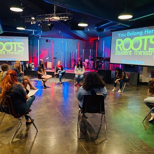 Small Groups is our favorite night! 
#rootsfam #flcroots #smallgroups