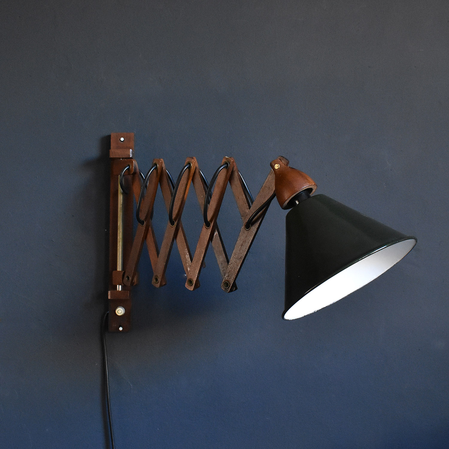 Eastern European Wall Mounted Scissor Lamp 