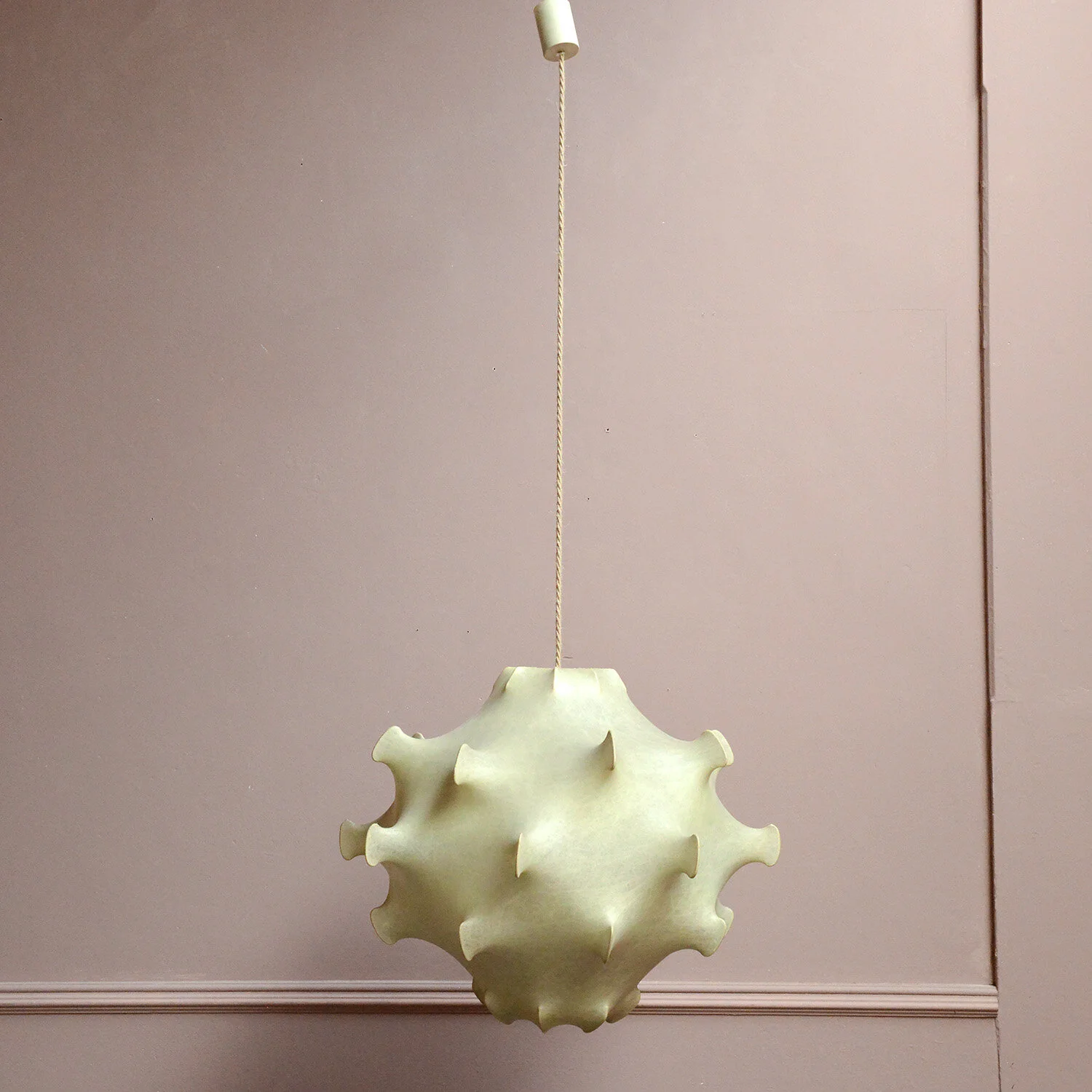 Cocoon-Taraxacum-Pendant-Achille-Pier-Giacomo-Castiglioni-Flos-hutt-decor-4