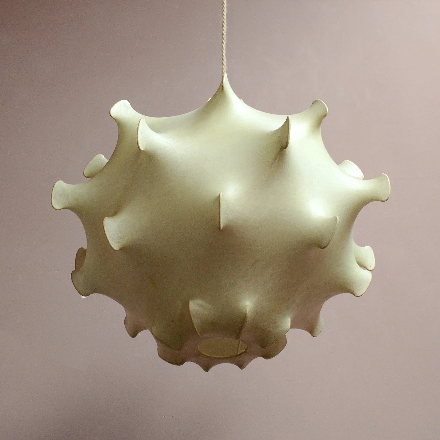 Cocoon-Taraxacum-Pendant-Achille-Pier-Giacomo-Castiglioni-Flos-hutt-decor-6