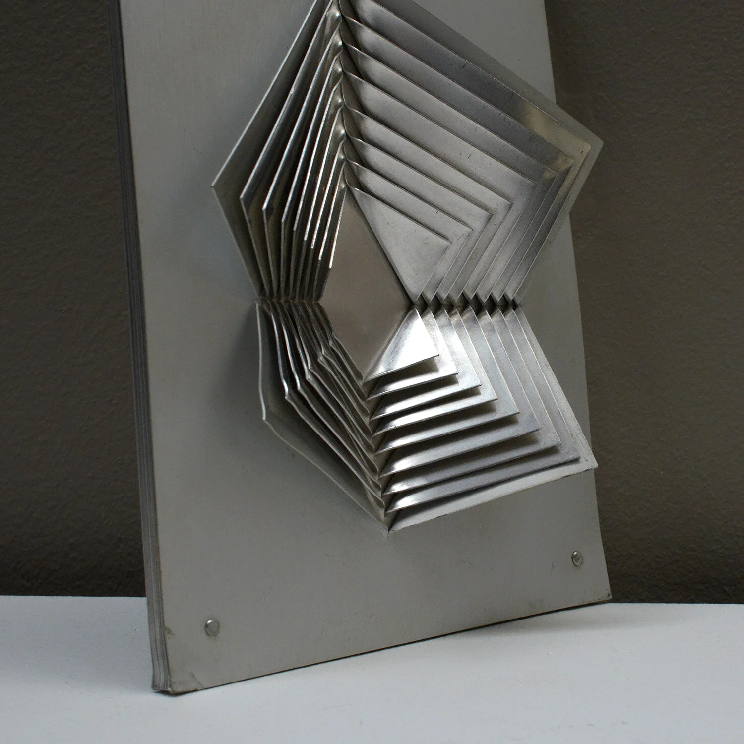 arne-jones-blossom-aluminium-sculpture-1970s-hutt-decor-6