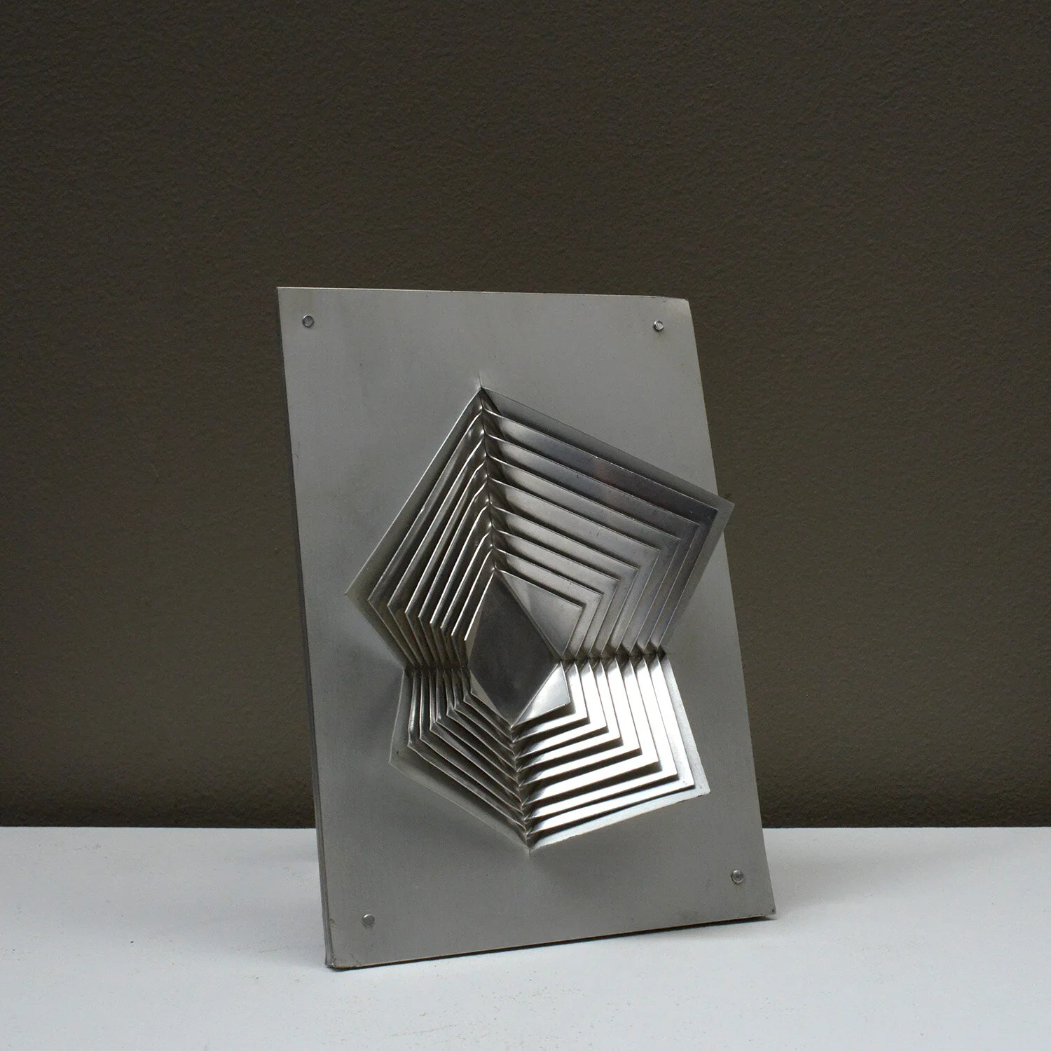 arne-jones-blossom-aluminium-sculpture-1970s-hutt-decor-4