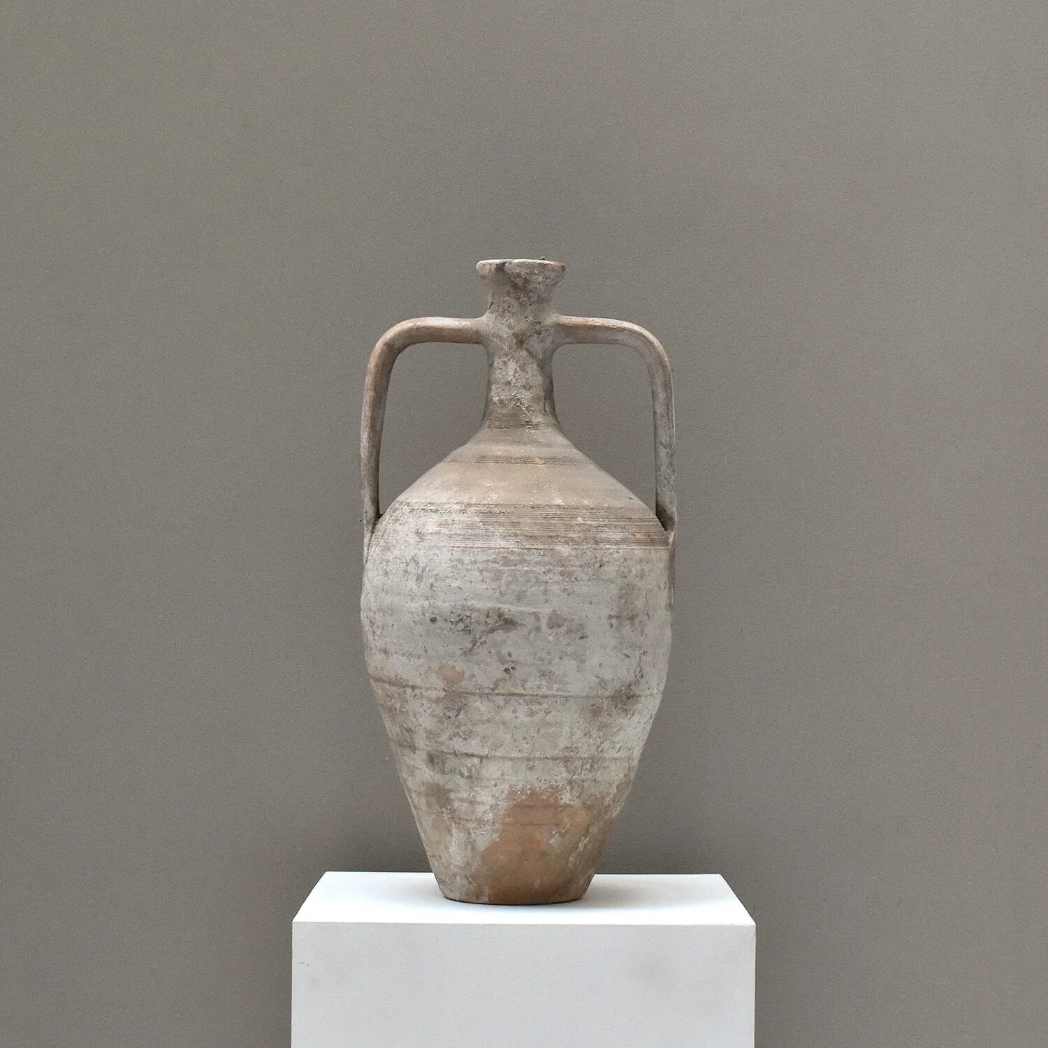 Early 20th Century Amphora Pot hutt decor