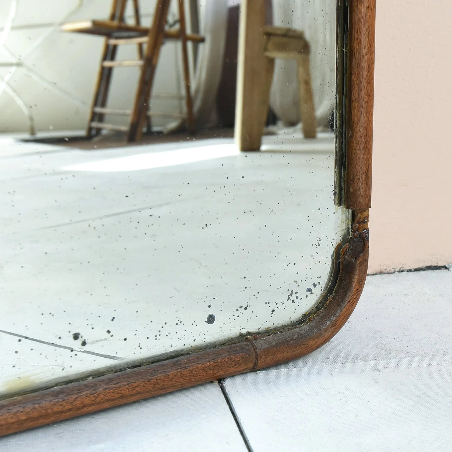 base Large Curved Mahogany Mirror with Foxed Plate hutt decor