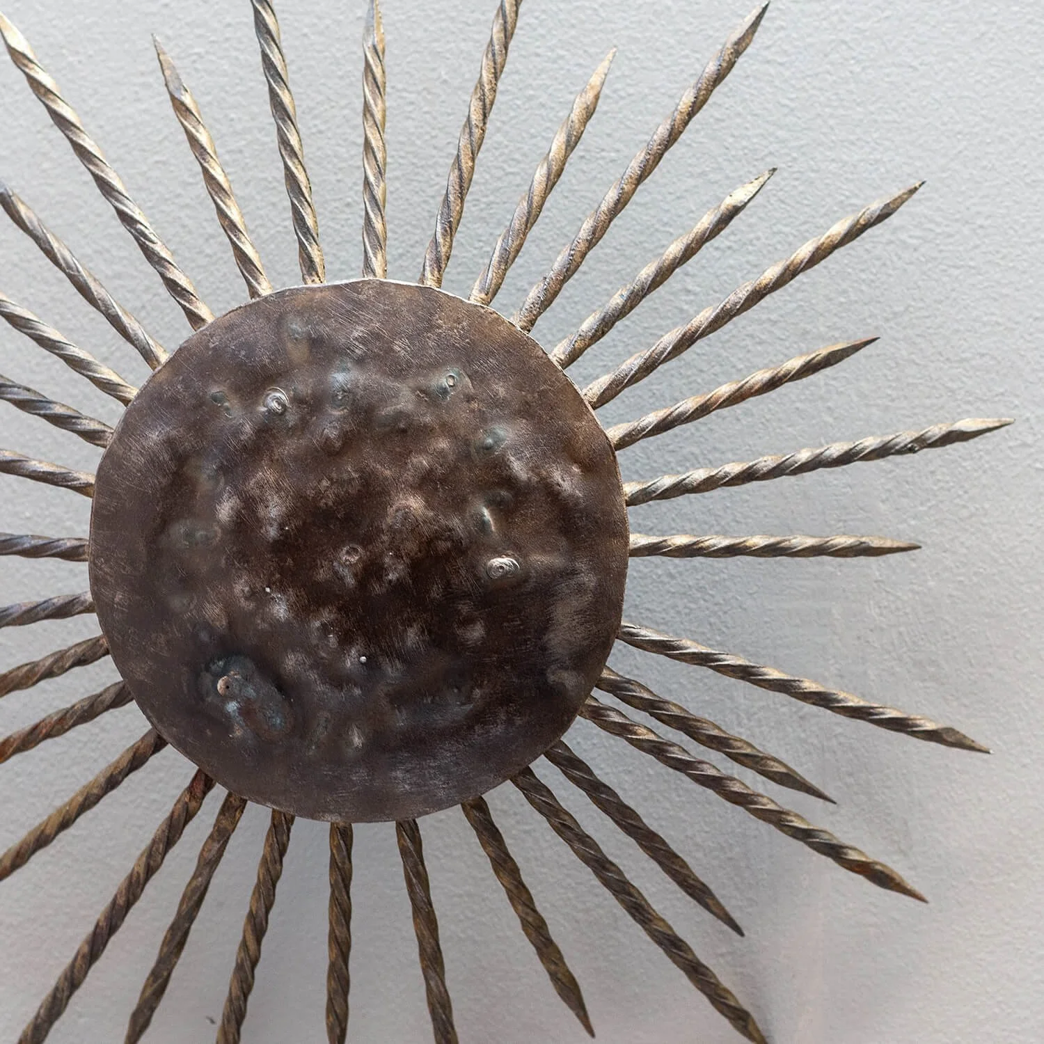 detail 20th Century Sunburst Sconce Light hutt decor
