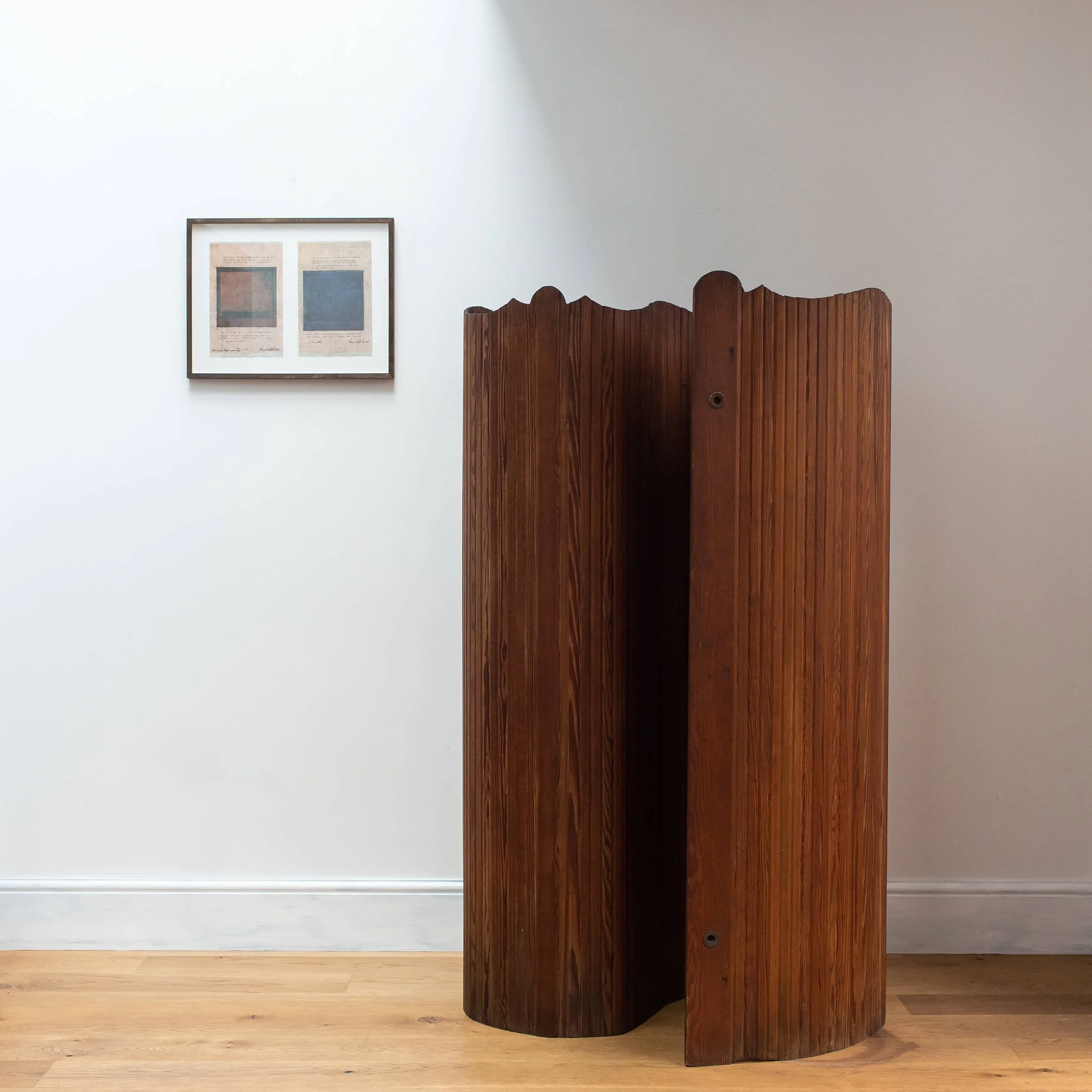 Ronnie Landfield with 1940s Screen by Jomain Baumann for Melun Paris hutt decor