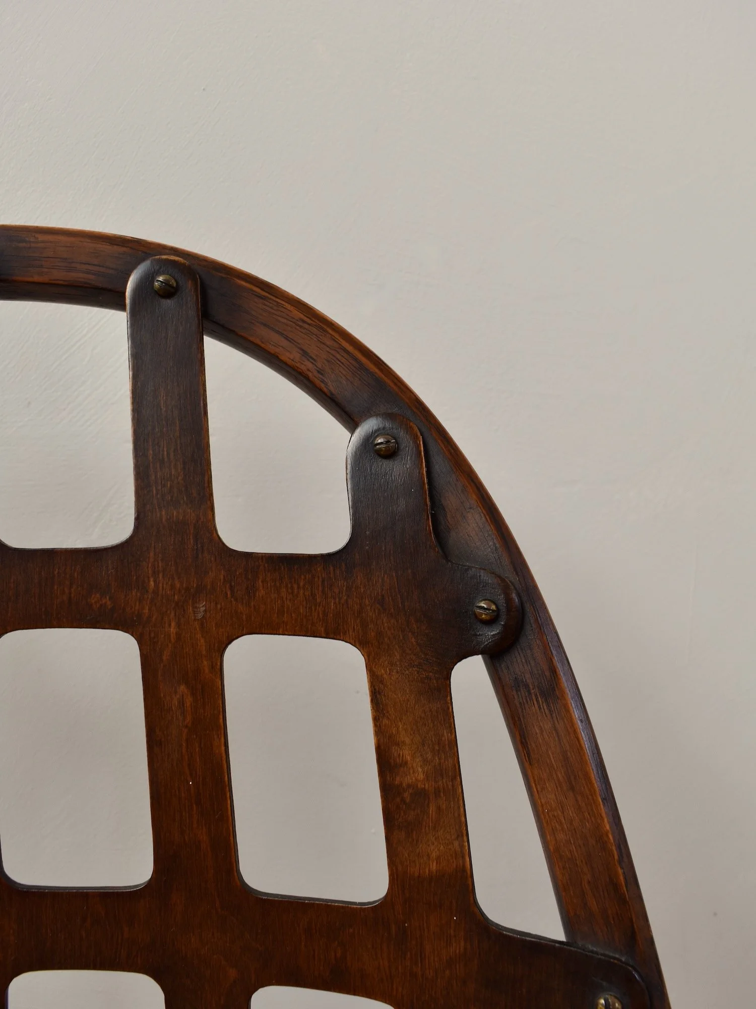 hutt-decor-fretwork-chair - 6.jpeg