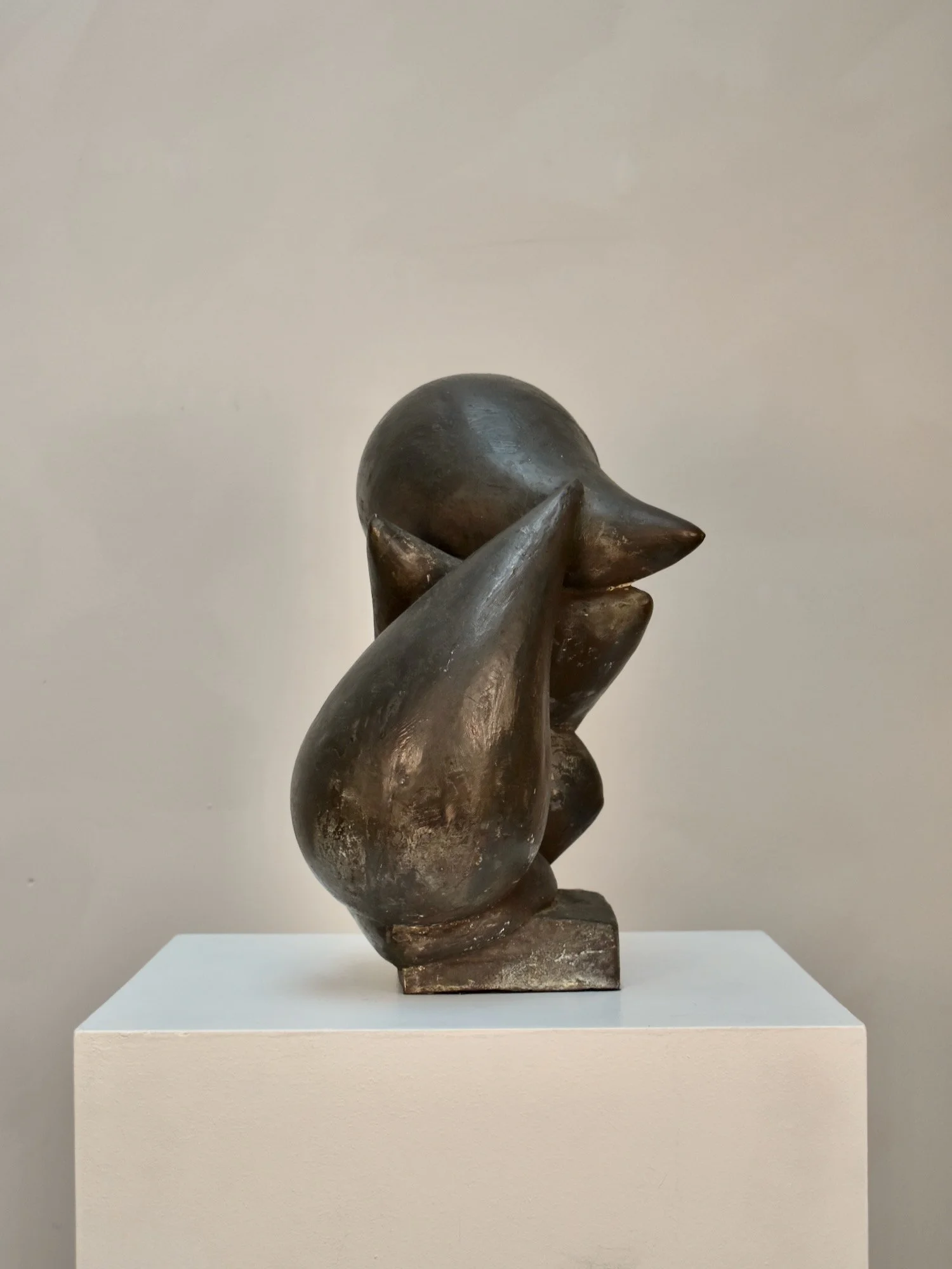 20th-century-abstract-bust-sculpture-hutt-decor9.jpeg