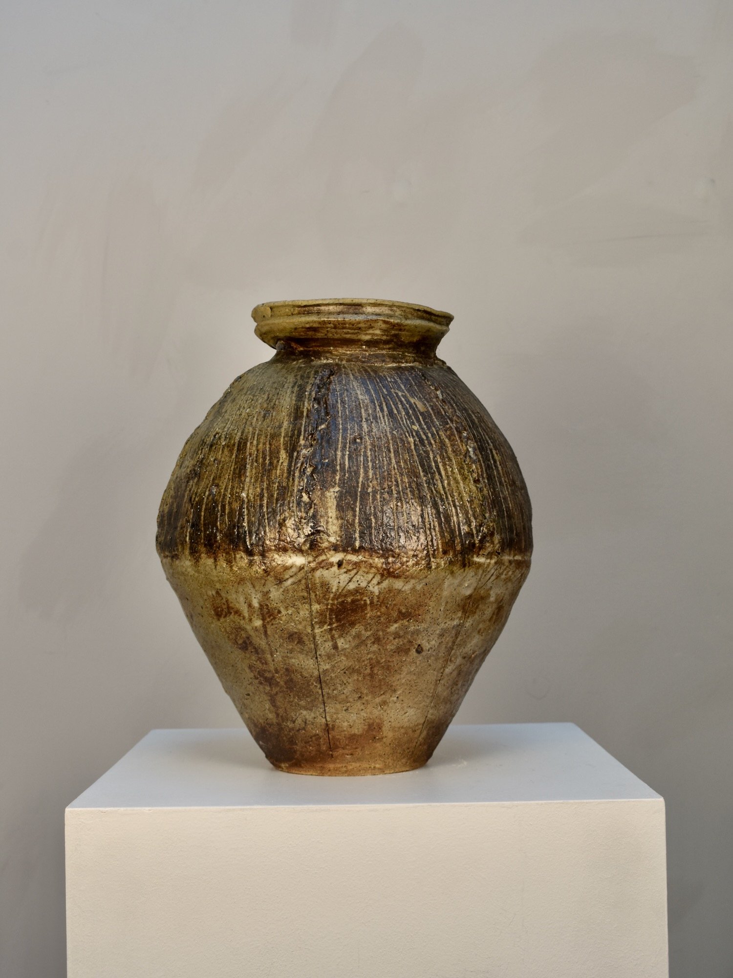 wood-fired-stoneware-vessel-charles-bound-british-studio-ceramic-hutt-decor6.jpeg