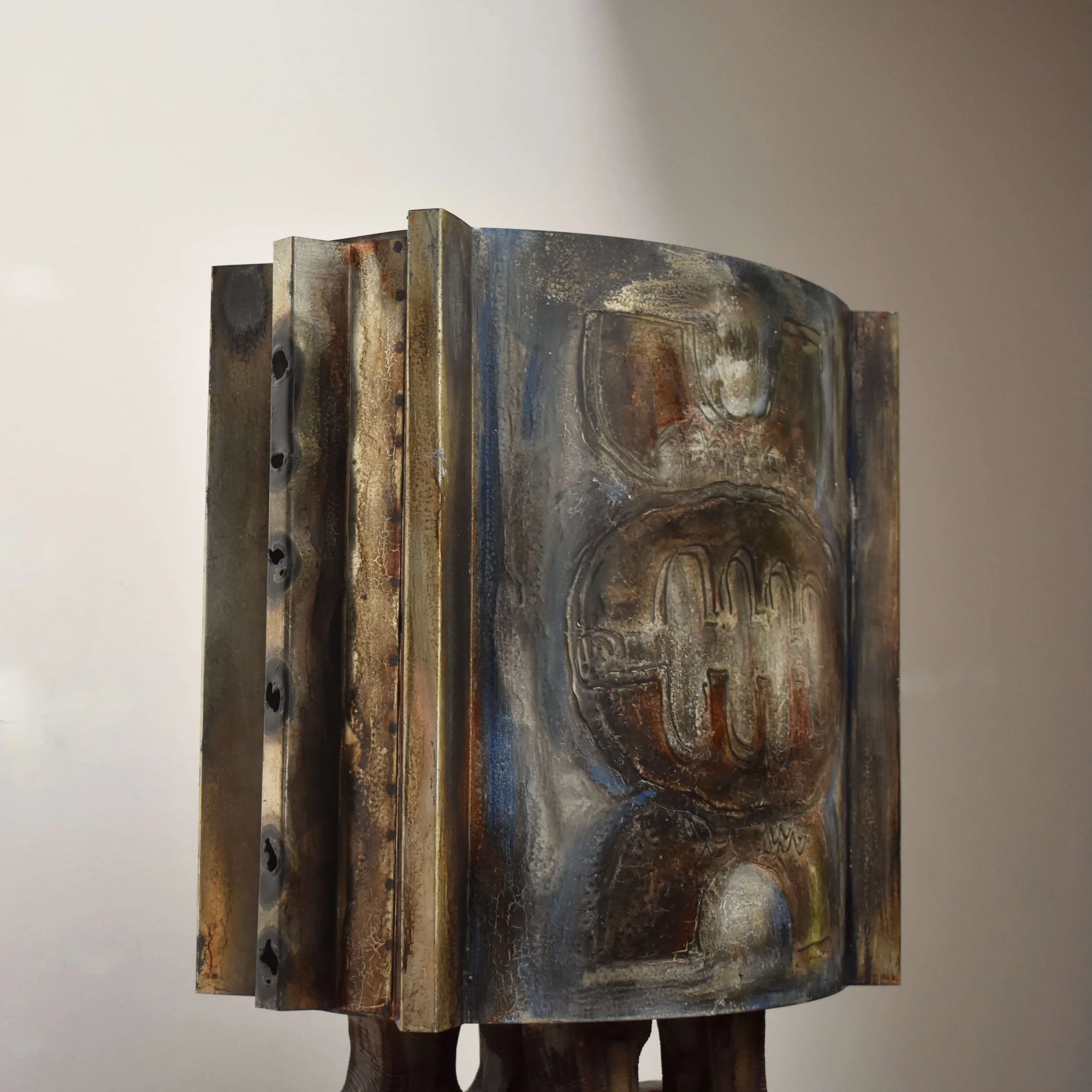 francesco-pasinato-large-brutalist-lamp-shade-top-hutt.jpeg