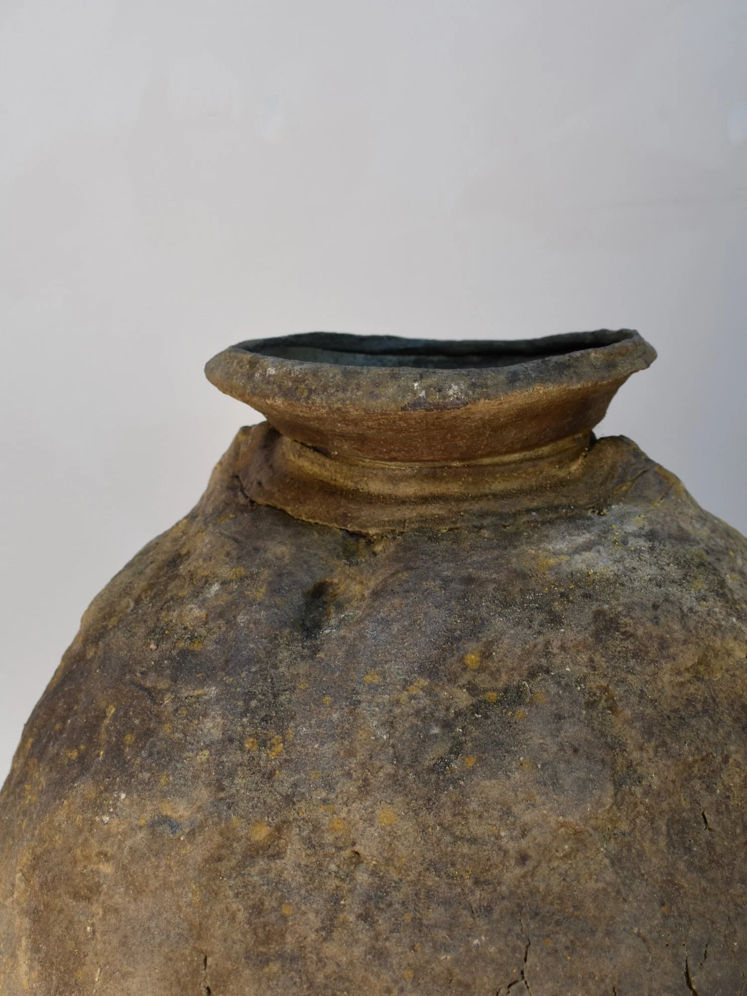 large-wood-fired-stoneware-vessel-by-charles-bound-20th-century-british-studio-ceramics-hutt-decor4.jpeg