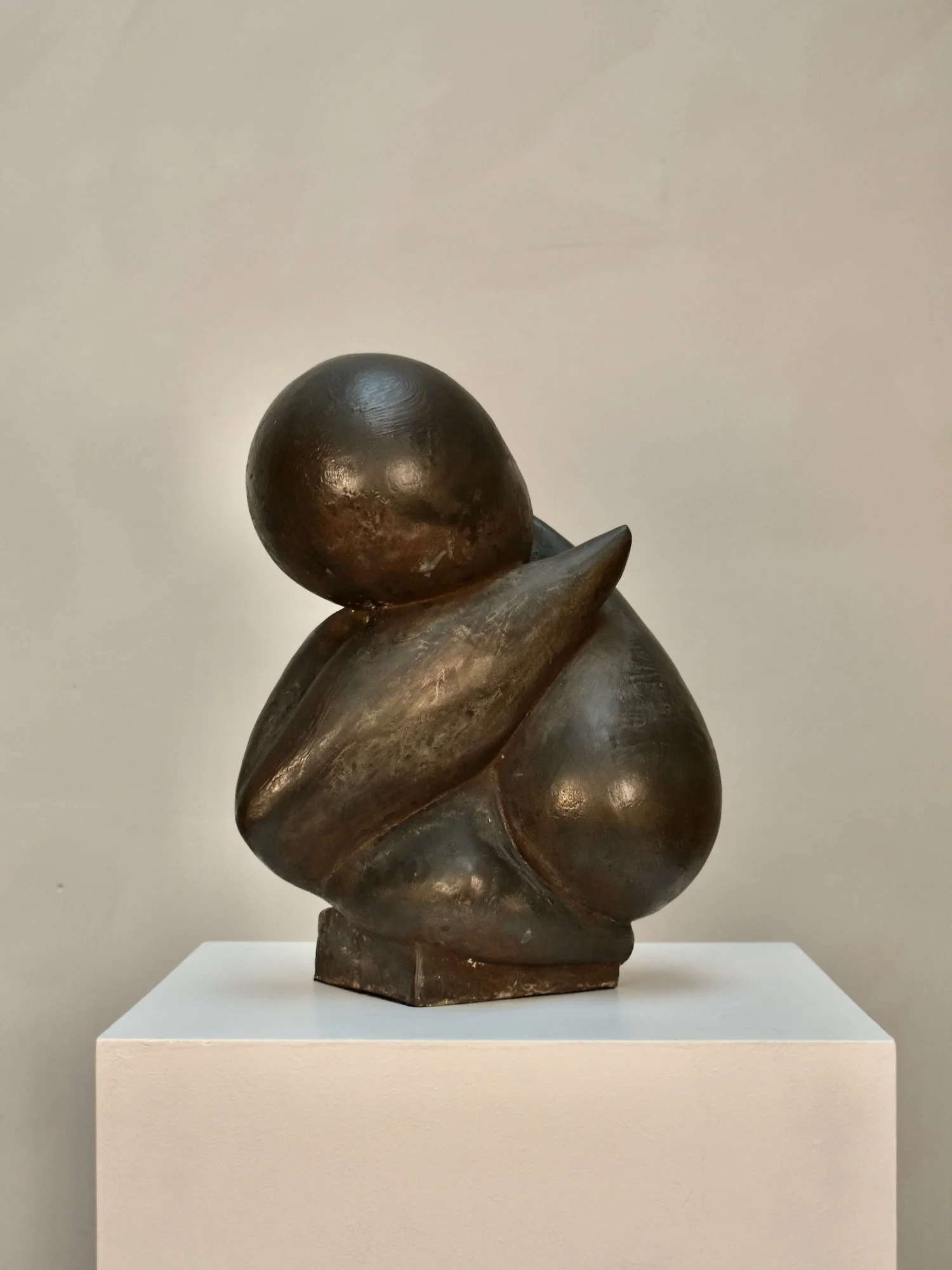 20th-century-abstract-bust-sculpture-hutt-decor4.jpeg
