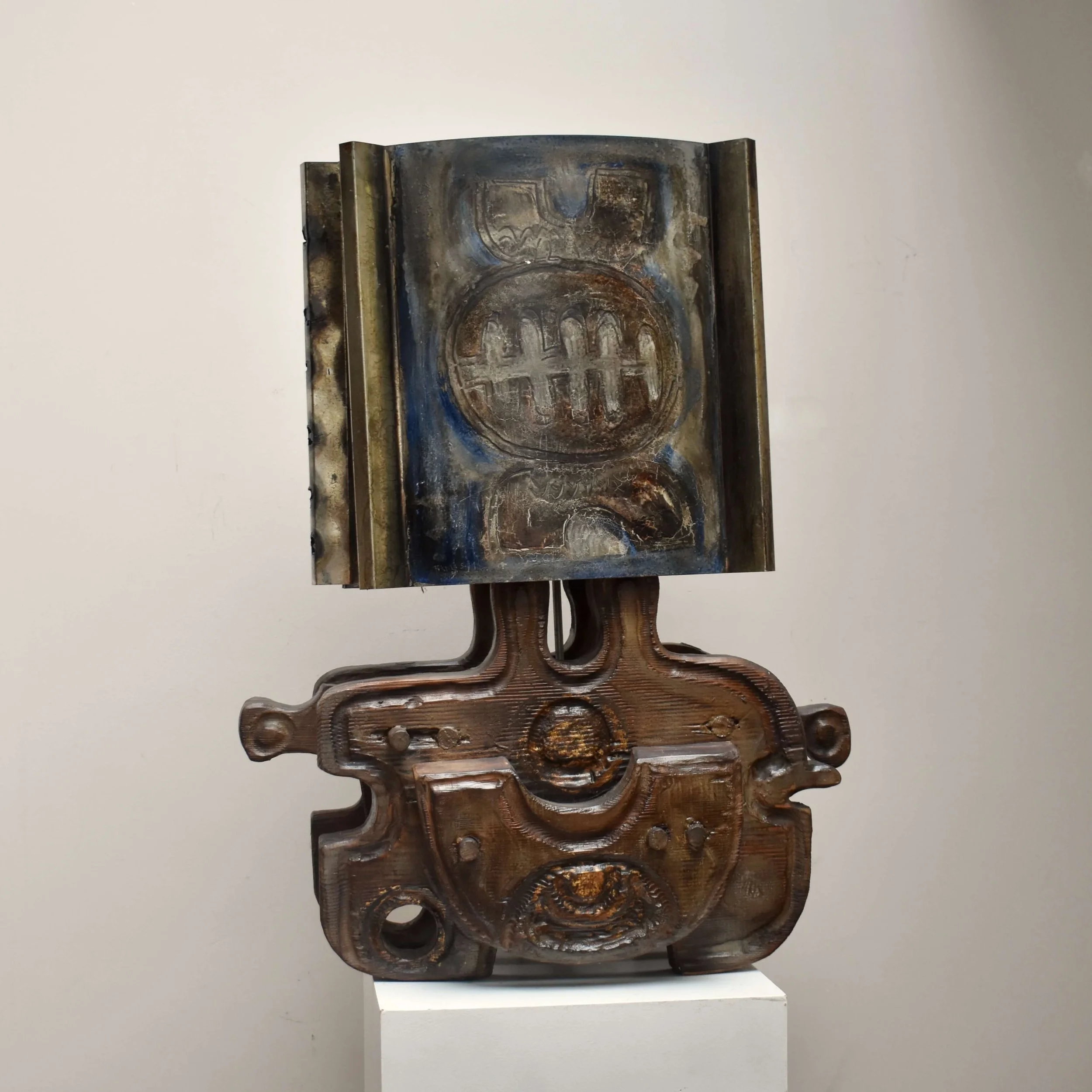 francesco-pasinato-large-brutalist-lamp-hutt-decor.jpeg