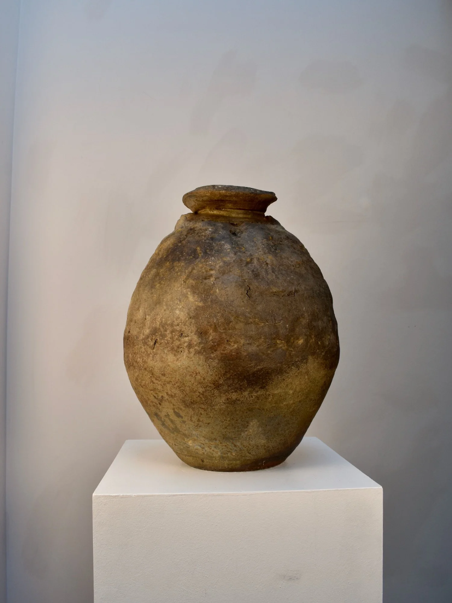 large-wood-fired-stoneware-vessel-by-charles-bound-20th-century-british-studio-ceramics-hutt-decor6.jpeg