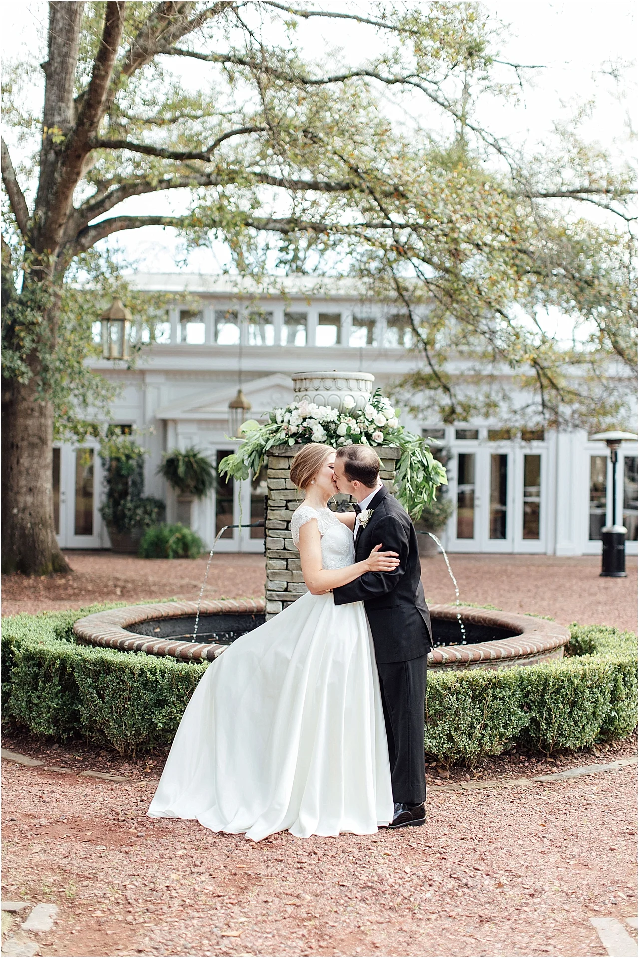 lindsey ann photography, the oaks centreville al, the oaks weddings, alabama wedding photographer, birmingham wedding photographer, winter wedding, brook and the bluff, lindsey ann photo, ice cream wedding