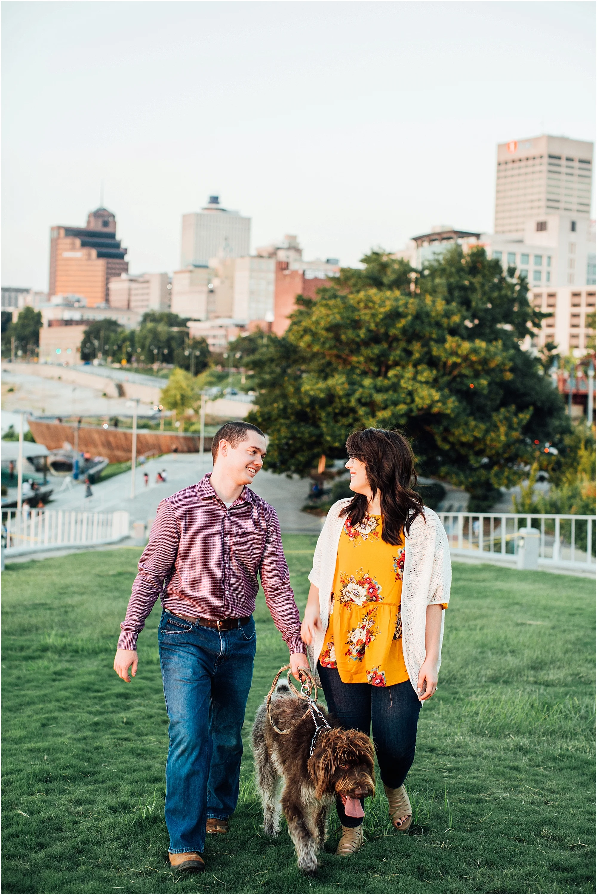lindsey ann photography, birmingham wedding photographer, birmingham photographer, memphis photographer, brooks museum, memphis riverwalk, engagement pictures, engagement pictures memphis
