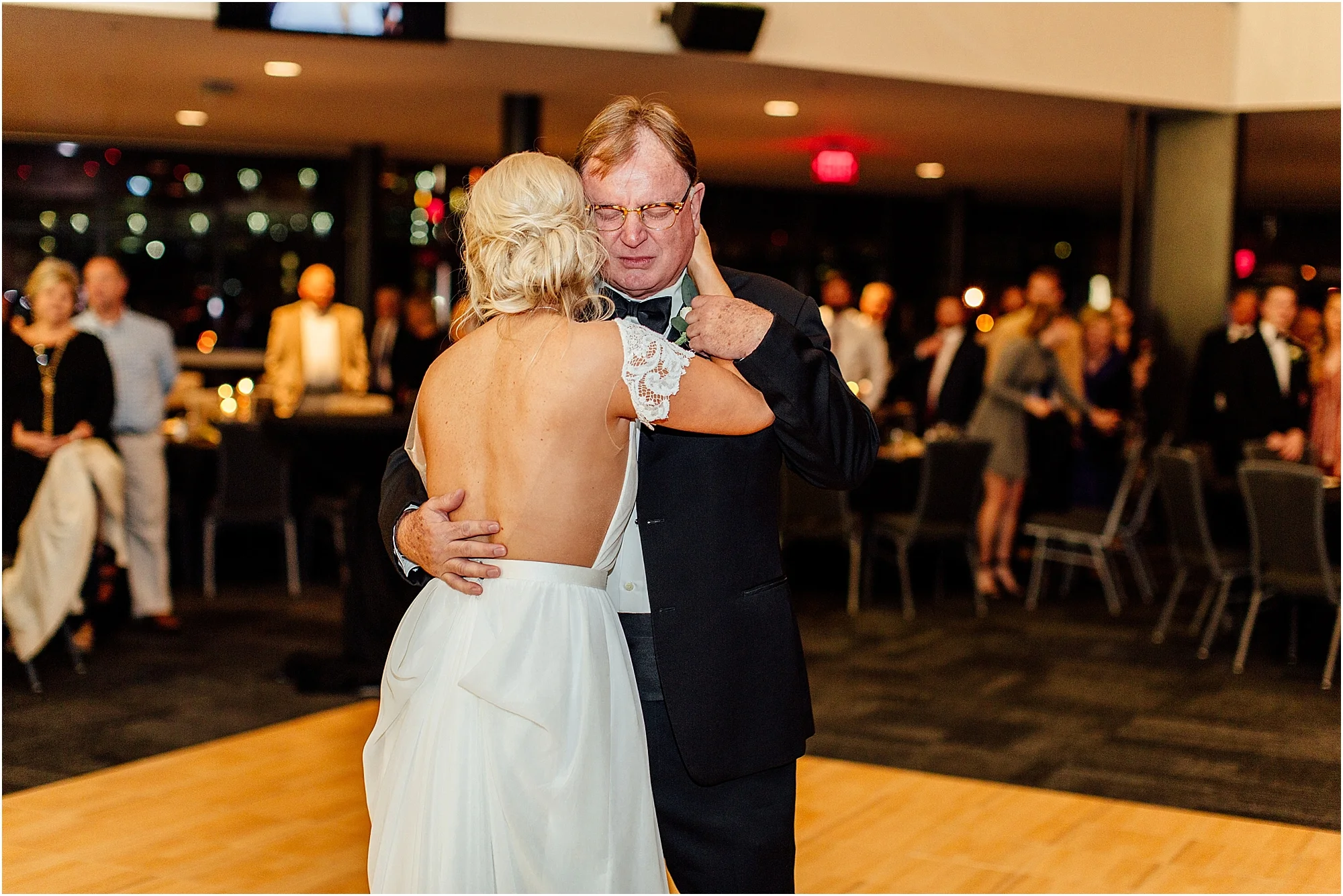  lindsey ann photography, railroad park wedding, regions park wedding, fall wedding, birmingham downtown wedding, birmingham wedding photographer 